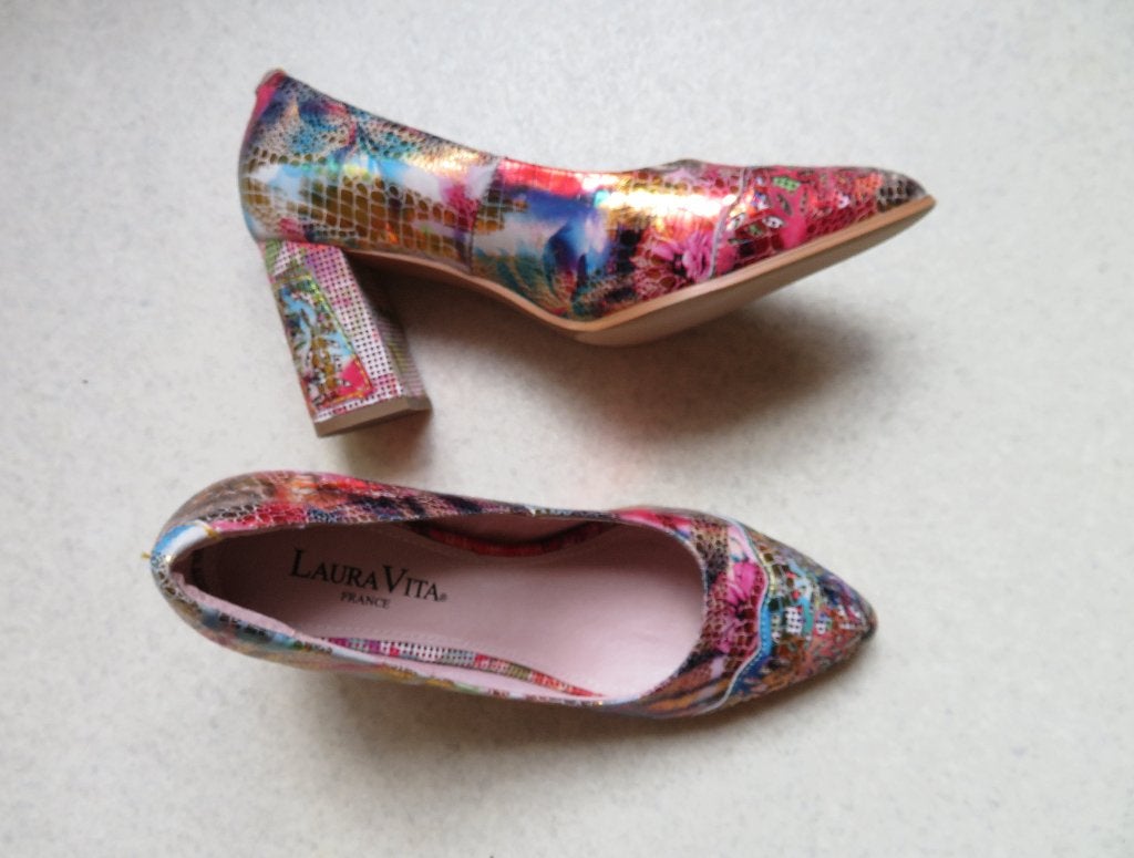 LAURA VITA nieuwe schoenen pumps multi coulour leer 40, Kleding | Dames, Schoenen, Pumps, Blauw, Nieuw, Ophalen of Verzenden