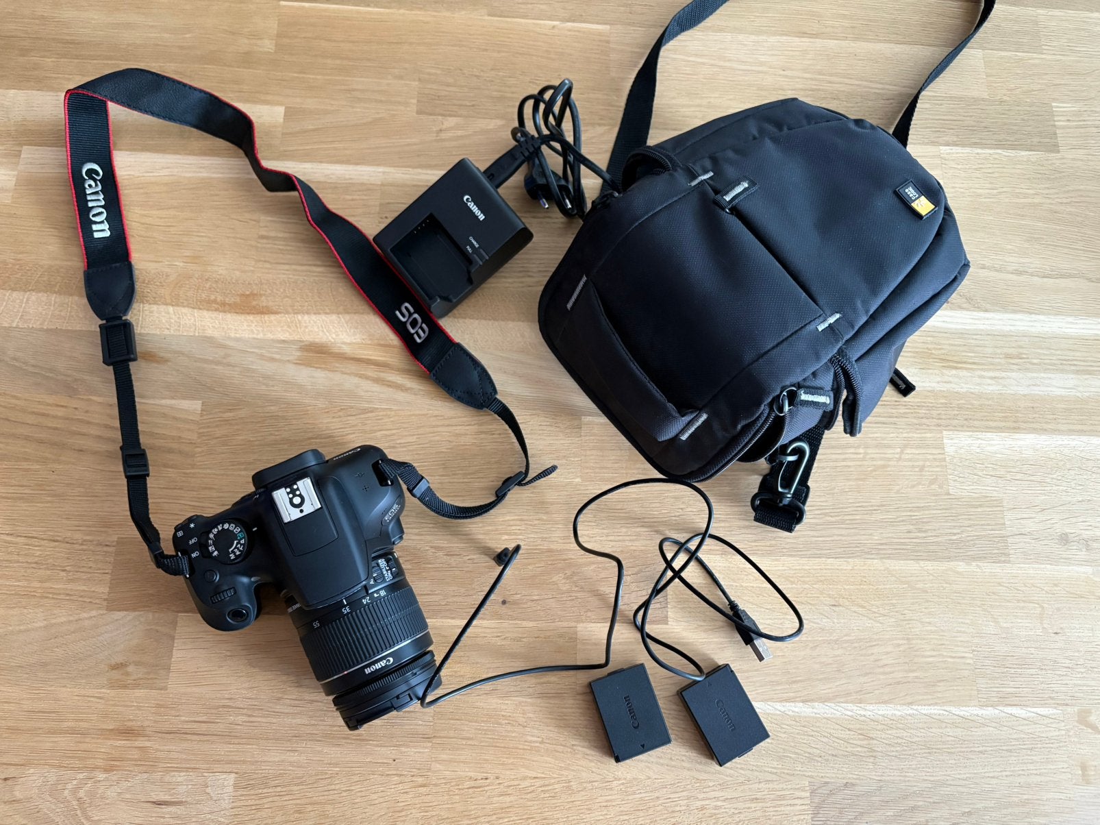 Canon EOS 1300D, Ophalen, Zo goed als nieuw, Canon