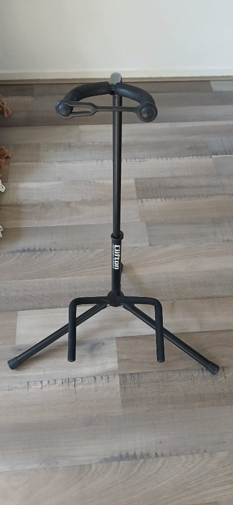 Gitaarstatief voor gitaar, basgitaar... Gitaar standaard, Muziek en Instrumenten, Ophalen, Zo goed als nieuw, Instrumentstandaard