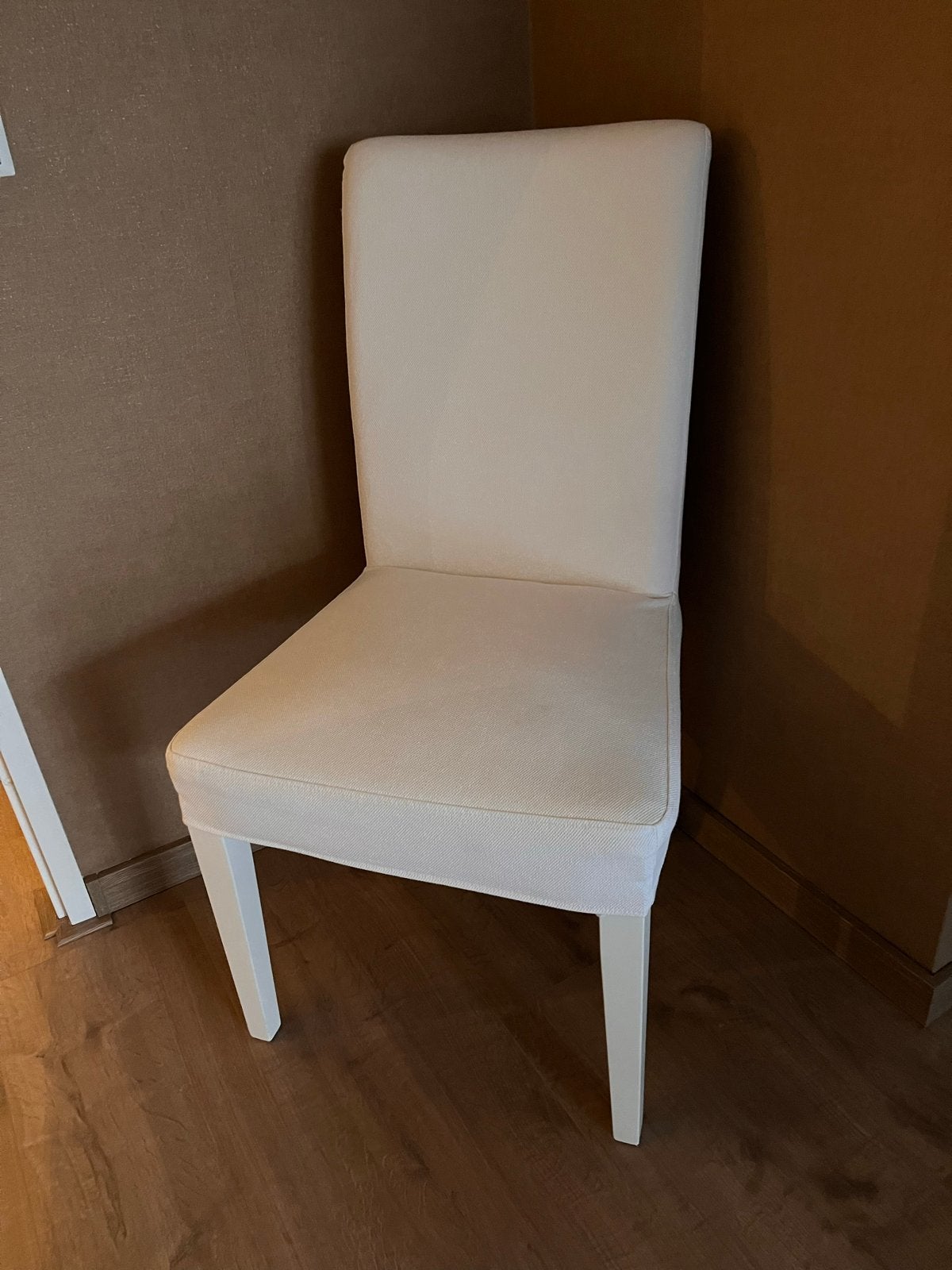2 witte stoelen, Ophalen, Gebruikt, Wit, Eén