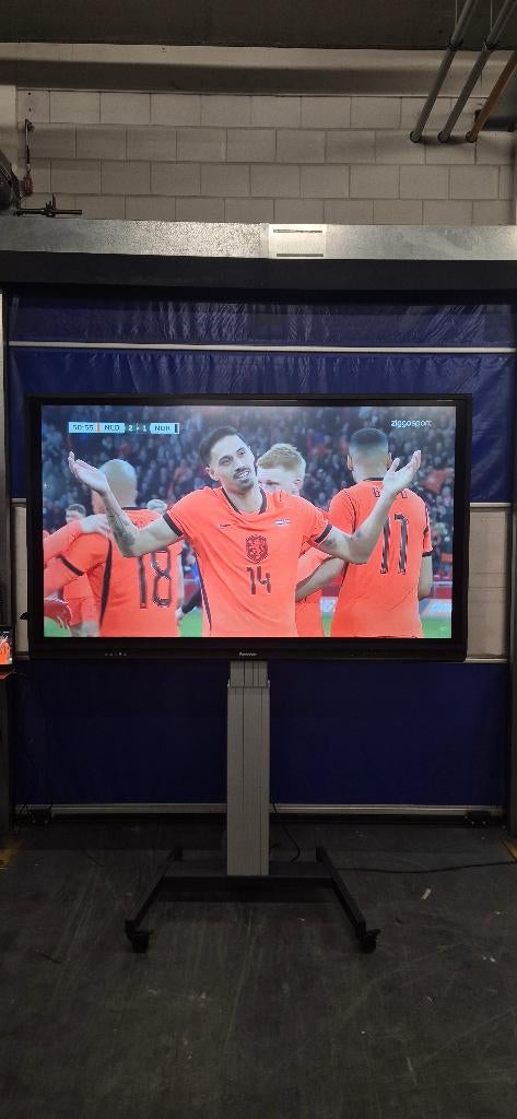 WK AKTIE!!! 86" 4K touchscreen Promethean hoogteverstelbaar, Gebruikt, Van Hennaertweg 6 Alblasserdam, Mobiel, Ophalen of Verzenden