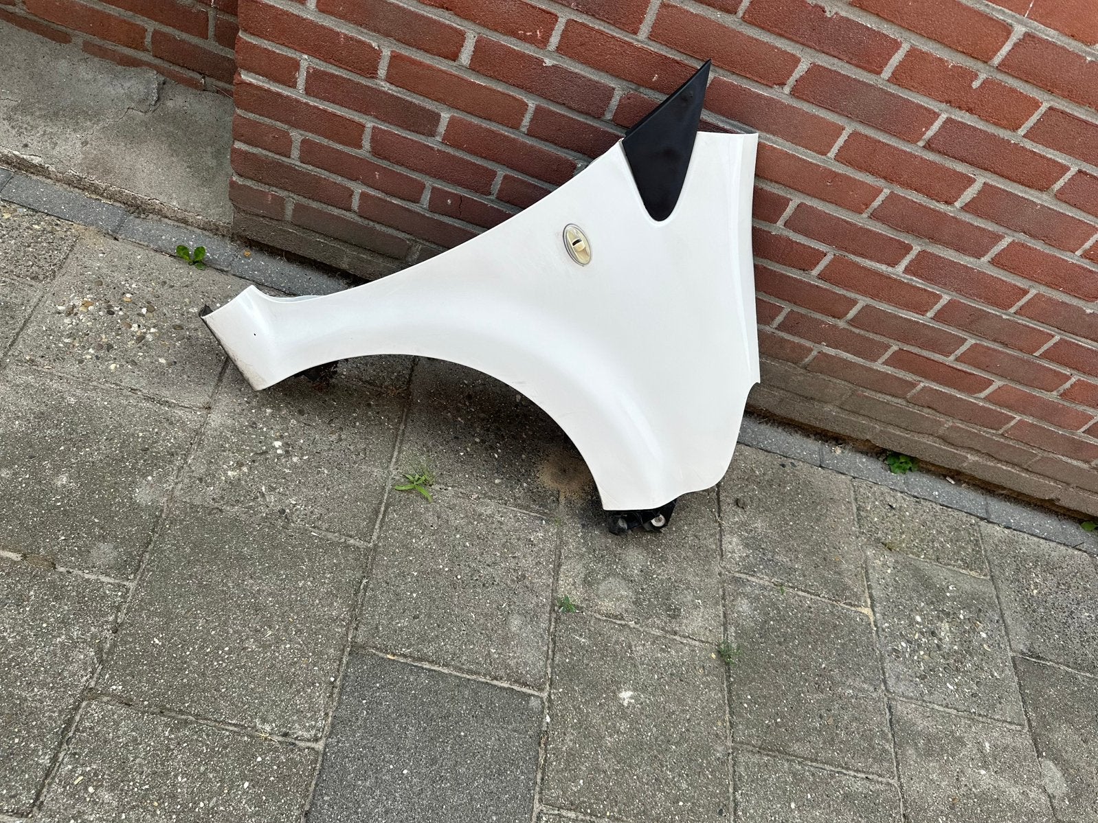 Origineel Rechts of links spatbord voor Toyota aygo, Ophalen of Verzenden, Rechts, Toyota, Spatbord