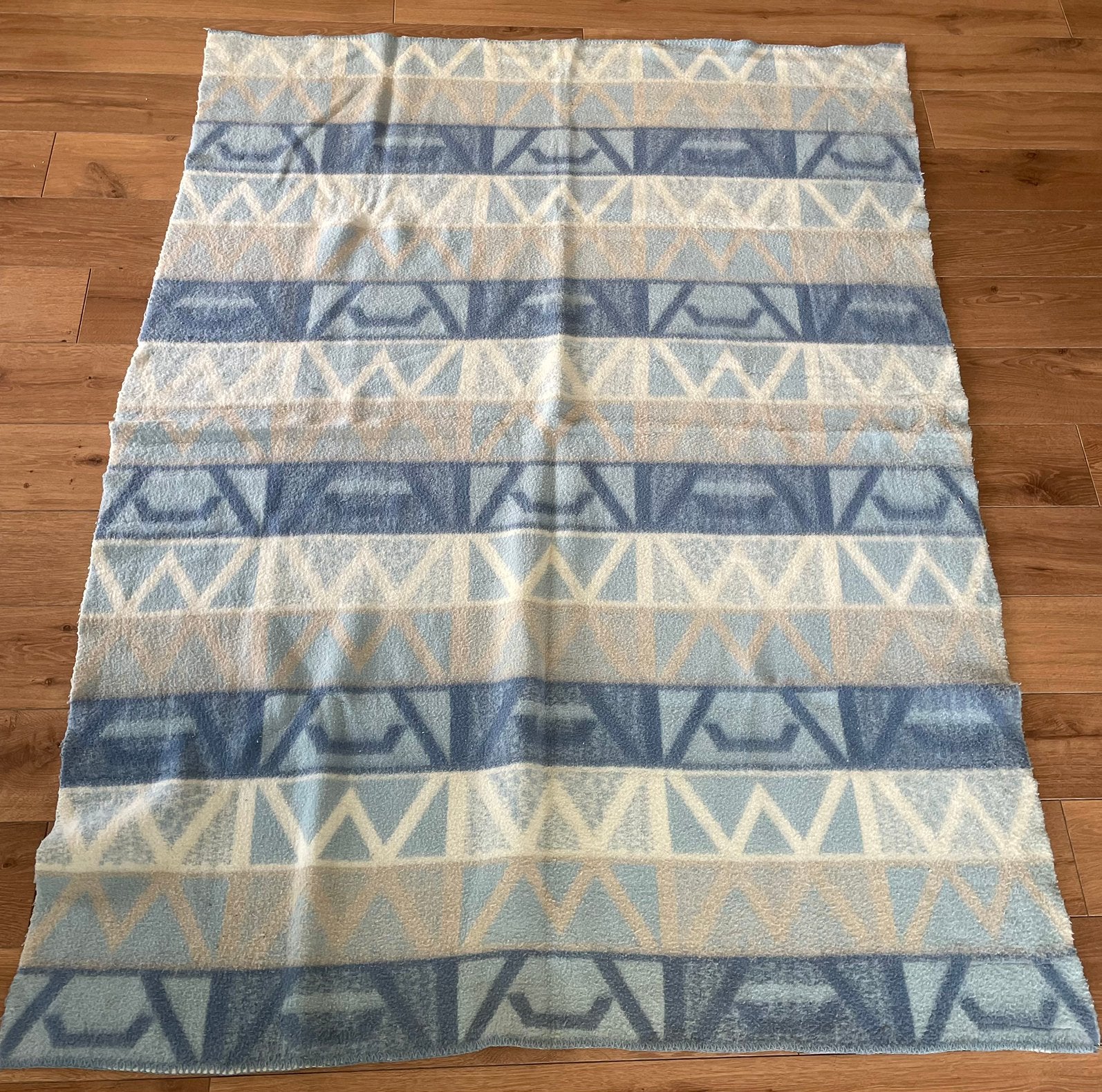 Vintage Wollen Deken Geometrisch Blauw Beige | 194x140 cm, Ophalen, Gebruikt, Wol, 140 cm