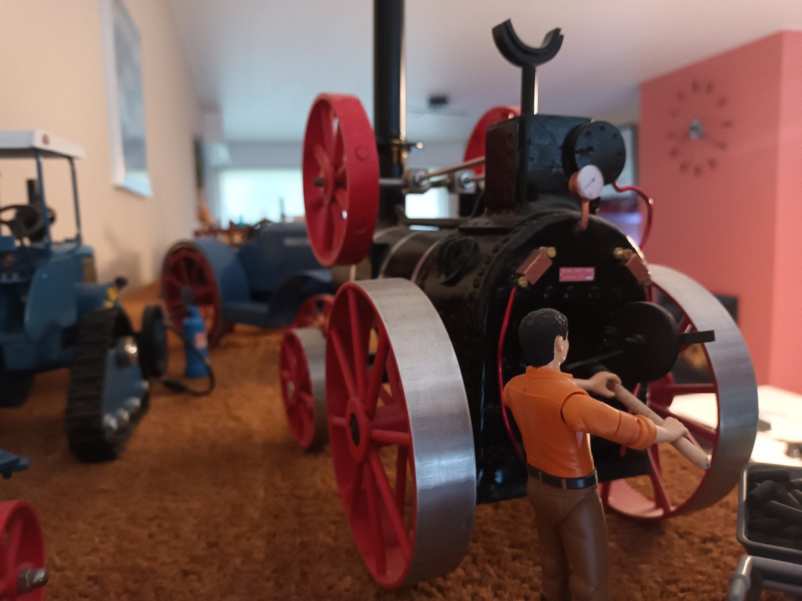 Stoomtractor model met figuur en kruiwagen, Overige merken, Ophalen of Verzenden, Zo goed als nieuw, Groter dan 1:32