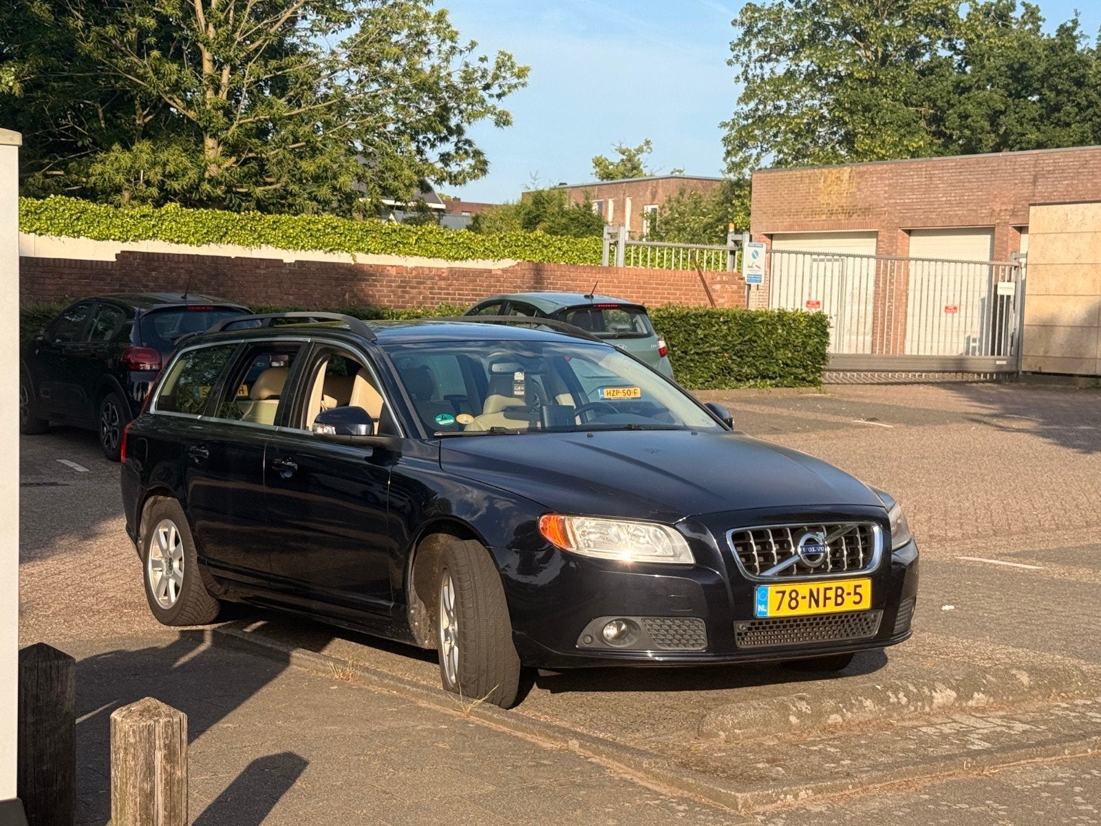 Volvo V70 2.0 D 2010 Blauw, 136 pk, Beige, 4 cilinders, Blauw