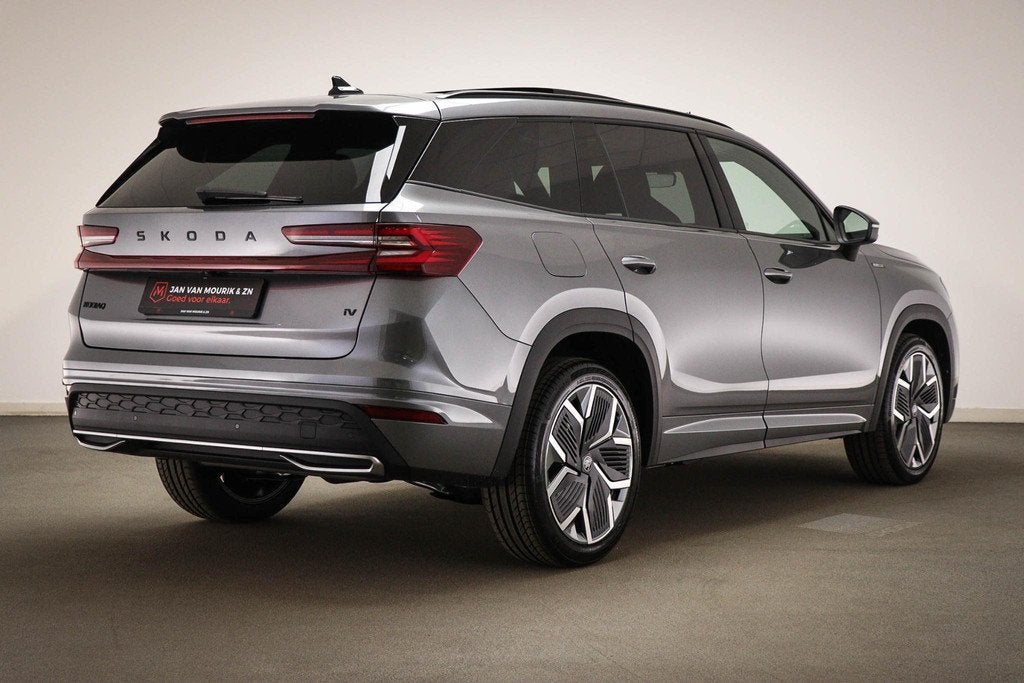 Skoda Kodiaq 1.5 TSI PHEV Sportline Business | WINTER PACK |, Auto's, Skoda, 4 cilinders, Met garantie (alle), 26 kWh, Plug-in hybride