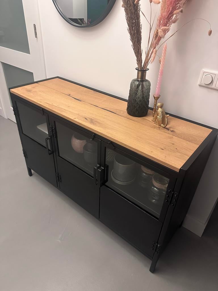 Dressoir industrieel metaal+houten blad  Kasten | Dressoirs  Marktplaats