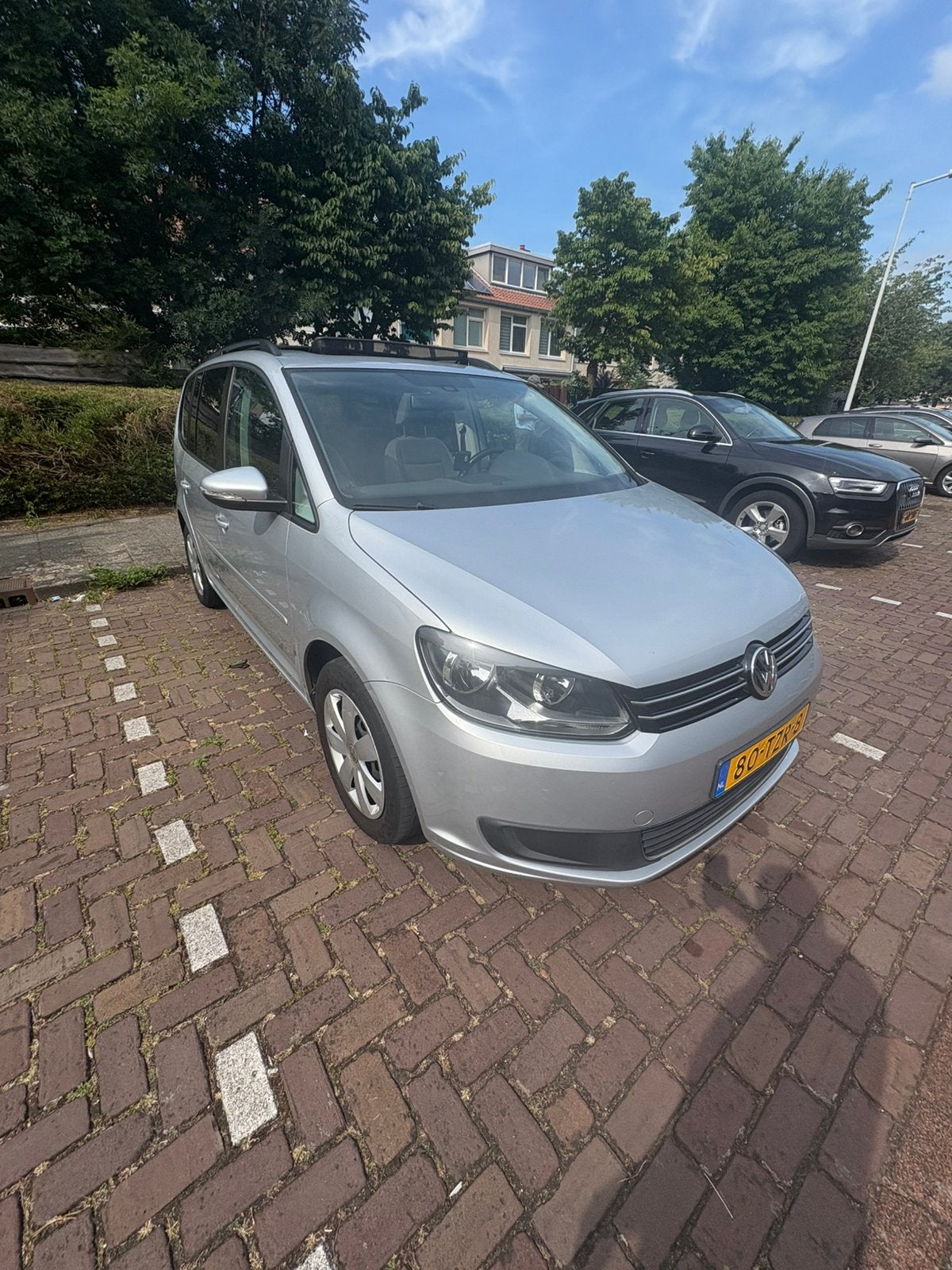 Volkswagen Touran 1.4 TSI Comfortline DSG + Pano Dak, 15 km/l, 4 cilinders, 1436 kg, Origineel Nederlands