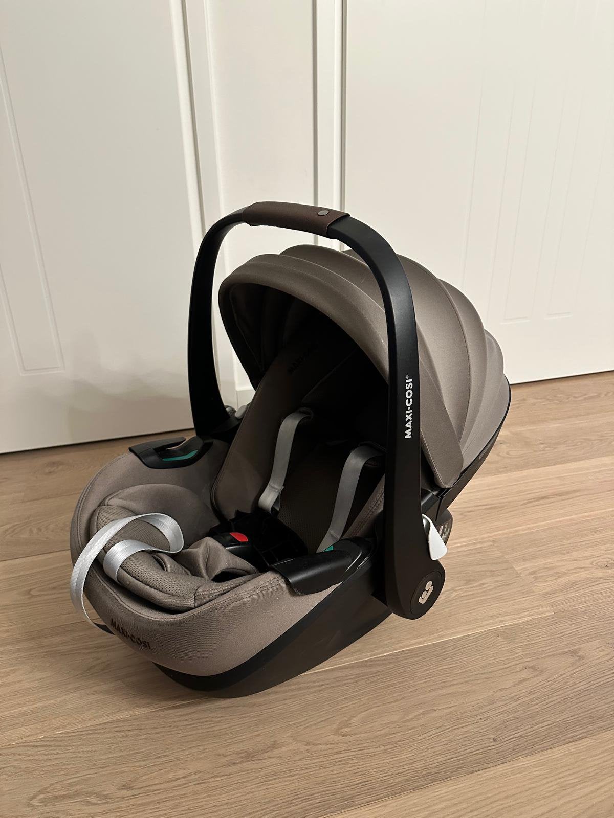 Maxi-Cosi Pebble 360 Pro 2 - Twillic Truffle, Ophalen, 0 t/m 13 kg, Maxi-Cosi, Isofix