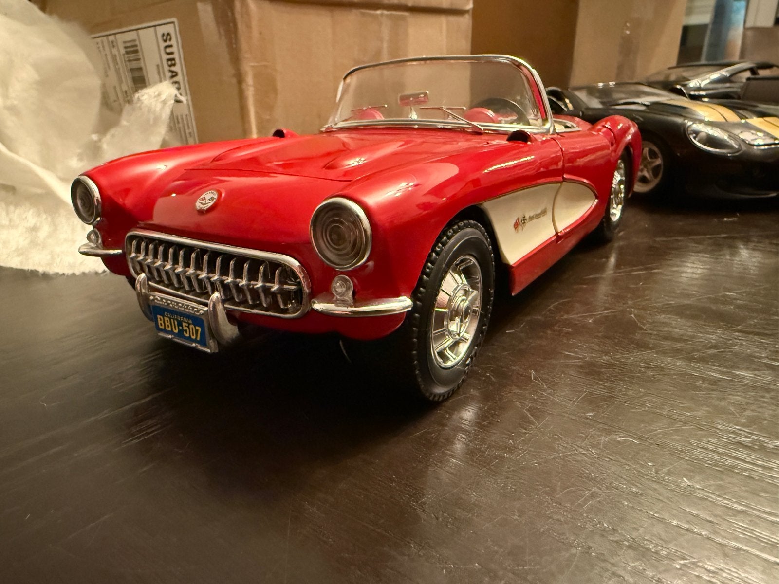Burago Corvette 1957 Schaalmodel 1:18 - Keurig Nette Staat!, Ophalen of Verzenden, Zo goed als nieuw, Auto, Bburago