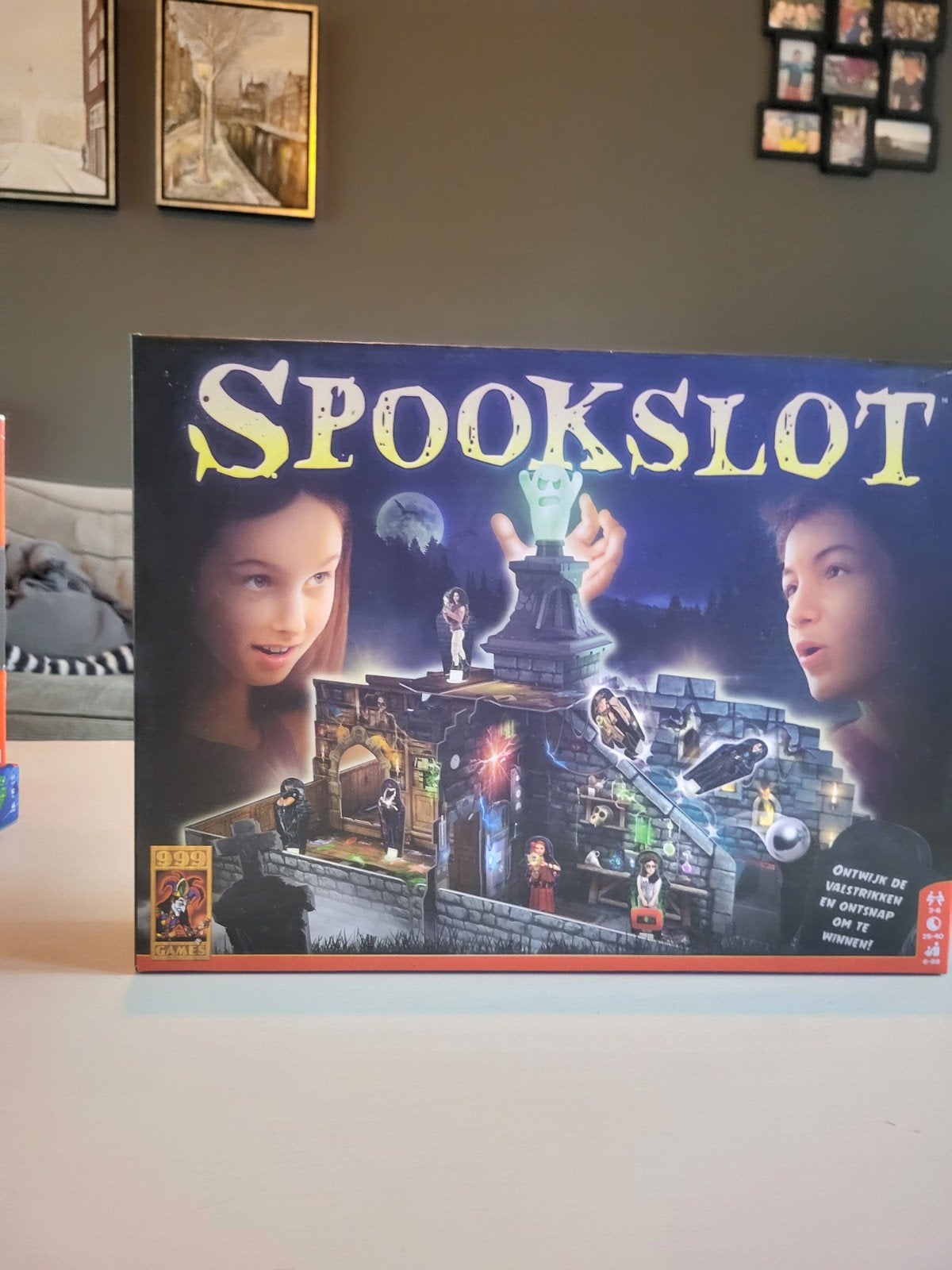 Spookslot bordspel - Ontsnap aan de valstrikken!, Drie of vier spelers, Ophalen of Verzenden, Zo goed als nieuw, MB