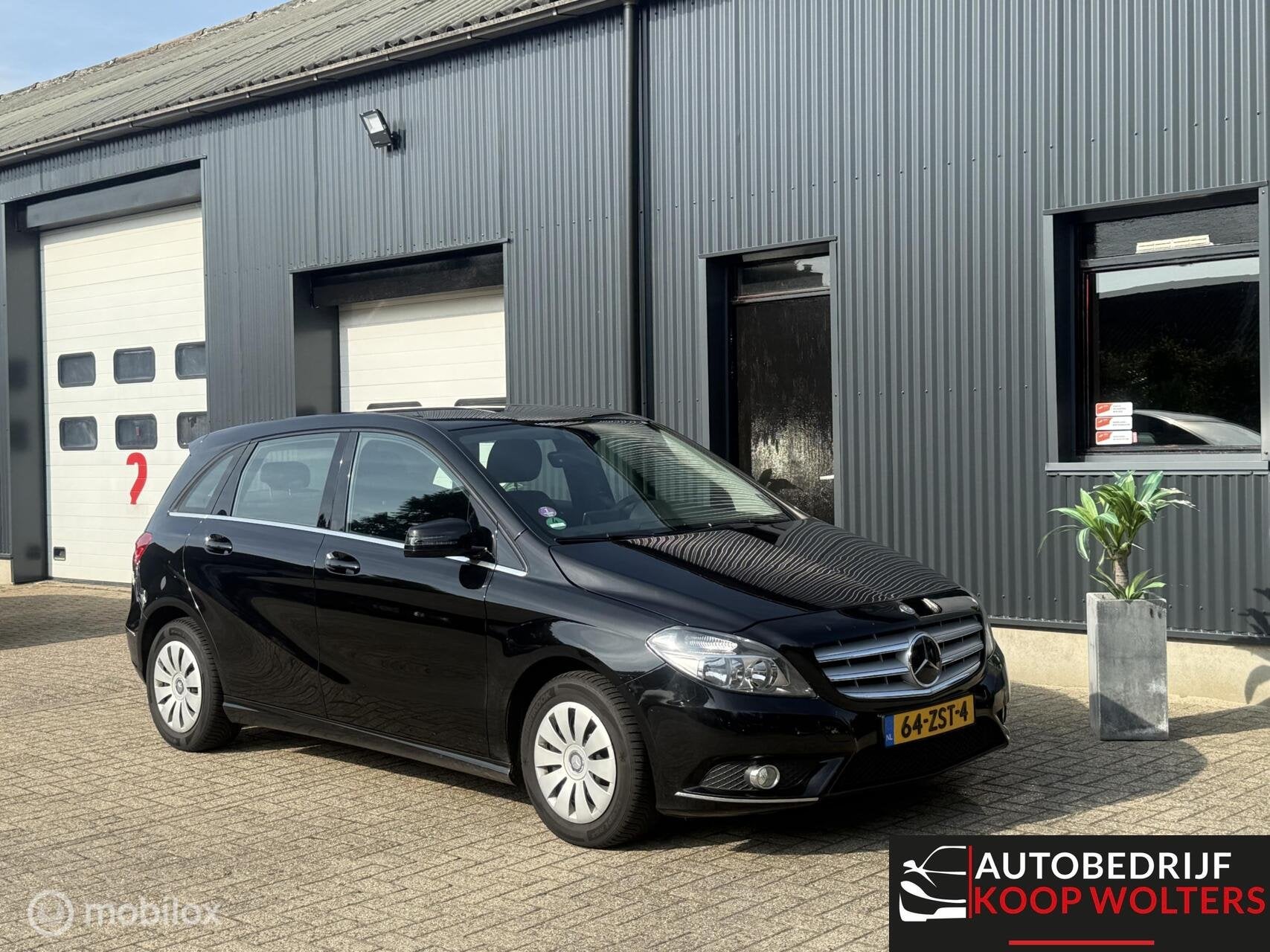 Mercedes B-klasse 180 Ambition Clima 187.000KM, Auto's, Voorwielaandrijving, Gebruikt, 4 cilinders, Handgeschakeld