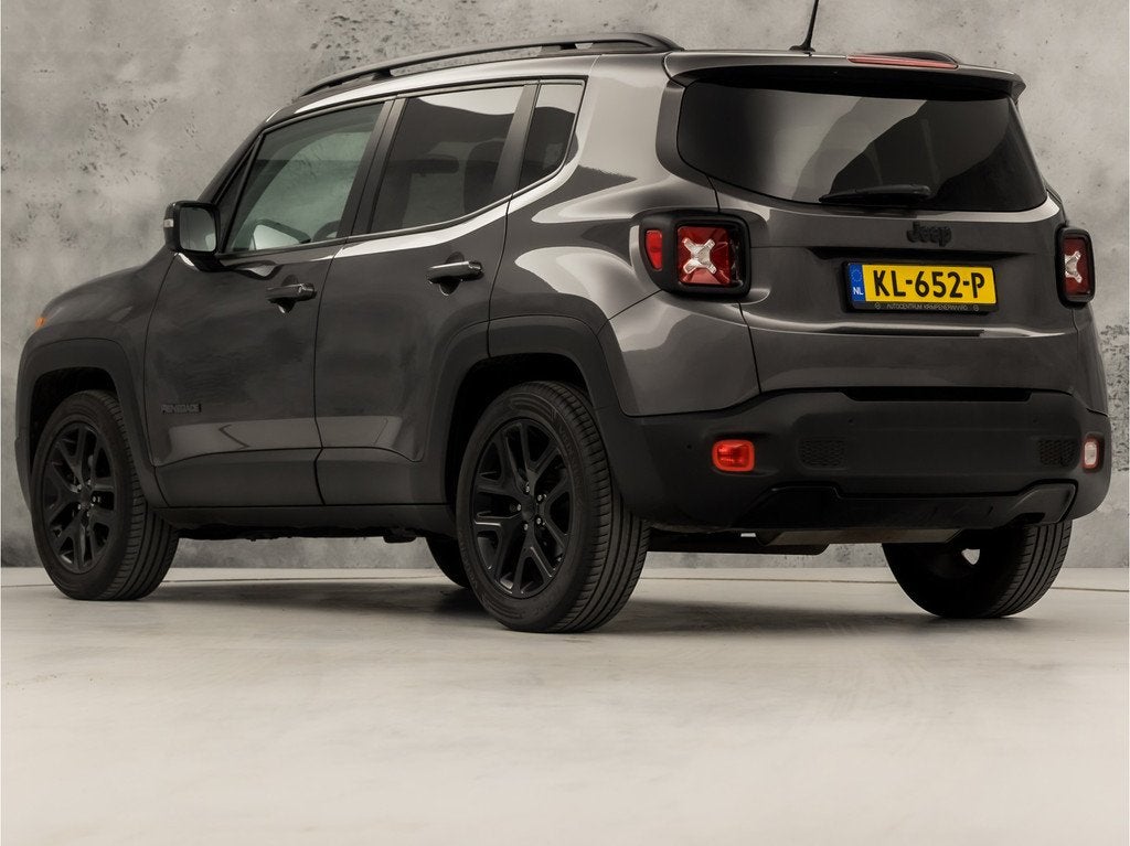 Jeep Renegade 1.6 Black Sport (NAVIGATIE, GETINT GLAS, PARKE, Auto's, Jeep, Voorwielaandrijving, 12 maanden, Stof, Gebruikt