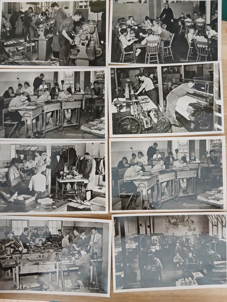 Foto prentbriefkaart rk vakschool Harreveld, Ophalen of Verzenden, 1920 tot 1940, Ongelopen, Gelderland