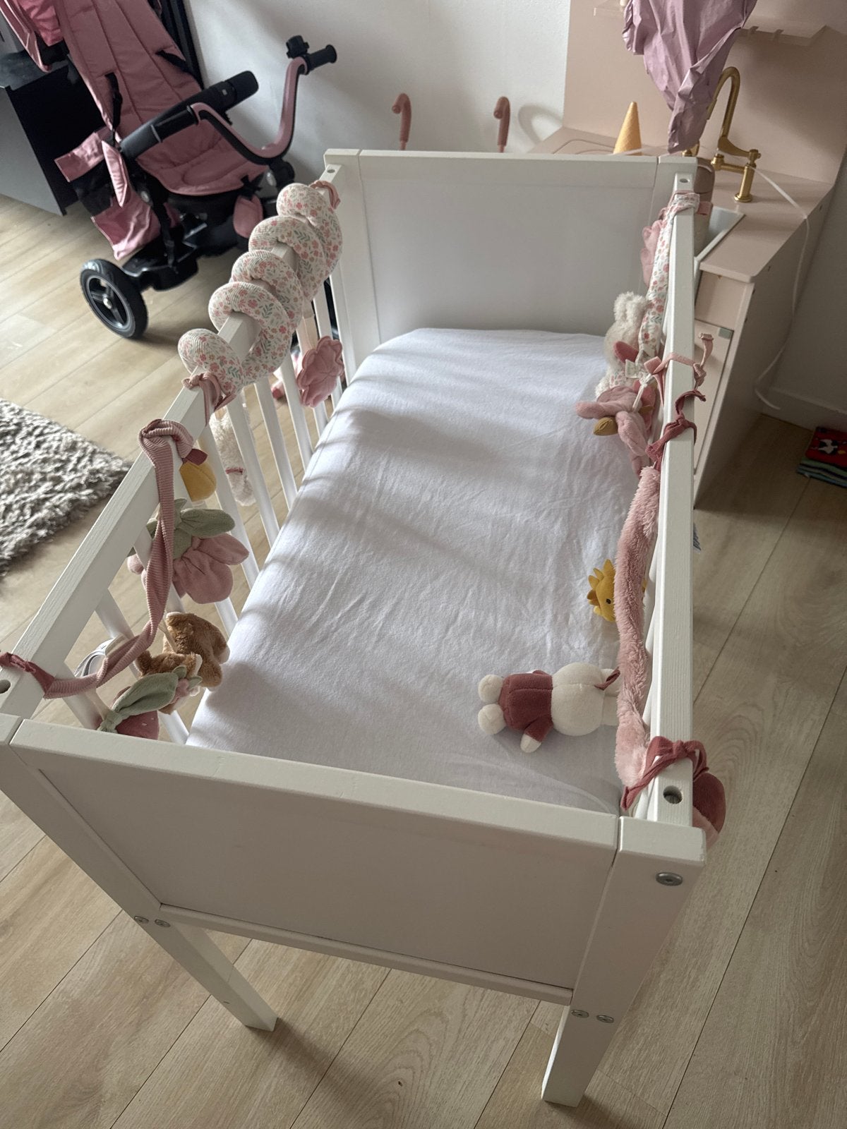 Wit ledikantje  wieg met matras nieuw, Kinderen en Baby's, Babywiegjes en Ledikanten, Nieuw, Ledikant, Ophalen of Verzenden