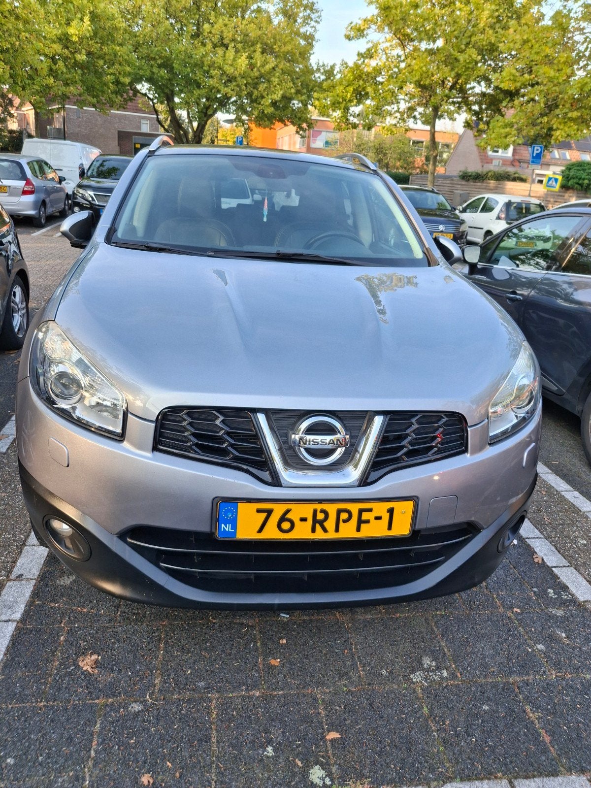 Nissan Qashqai 2.0 4WD My2010 2011 Grijs, Auto's, 1325 kg, 4 cilinders, Origineel Nederlands, Handgeschakeld