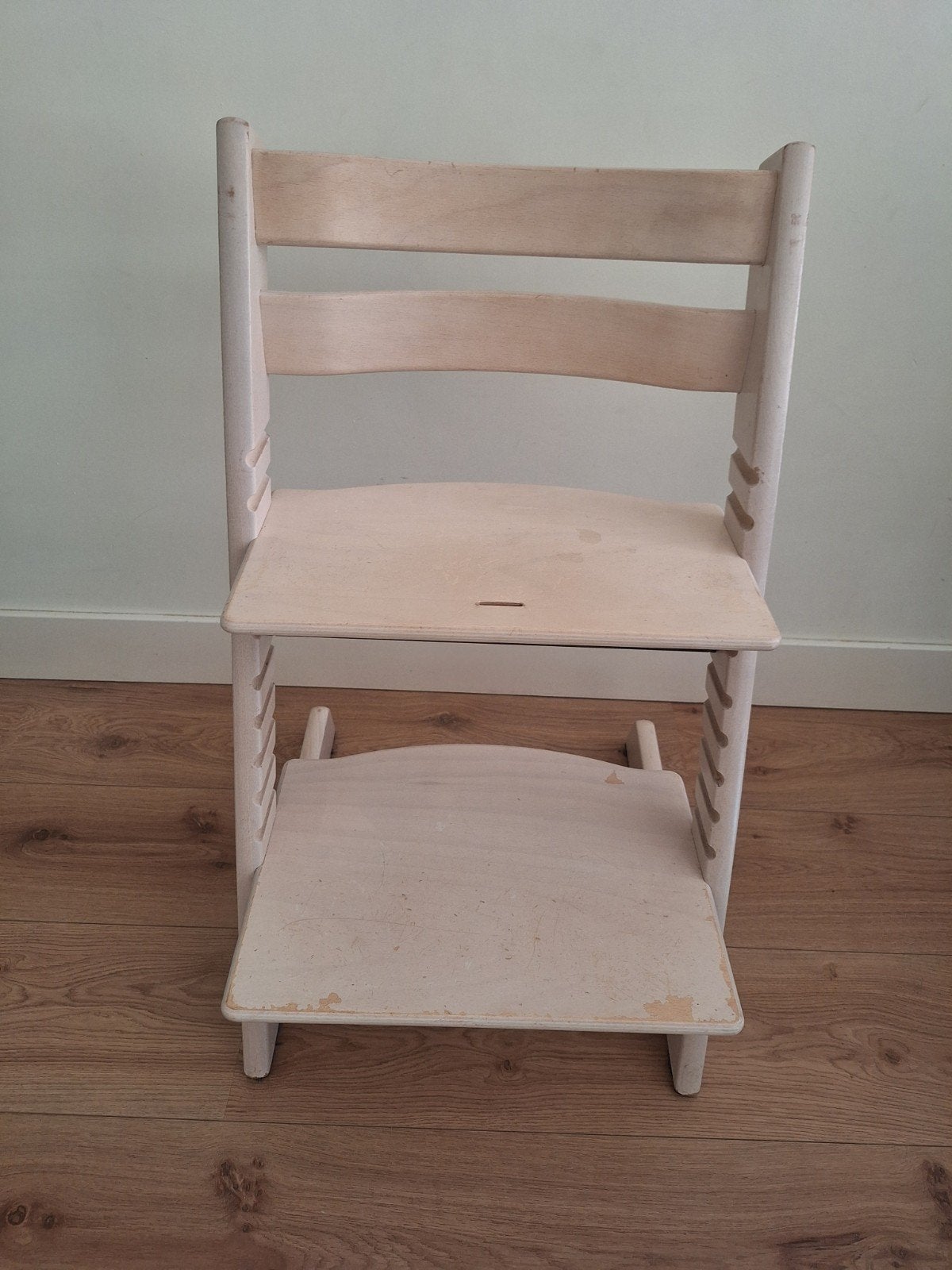 Stokke Tripp Trapp kinderstoel - White Wash (nieuw model), Ophalen, Gebruikt, Meegroeistoel, Aanschuifbaar