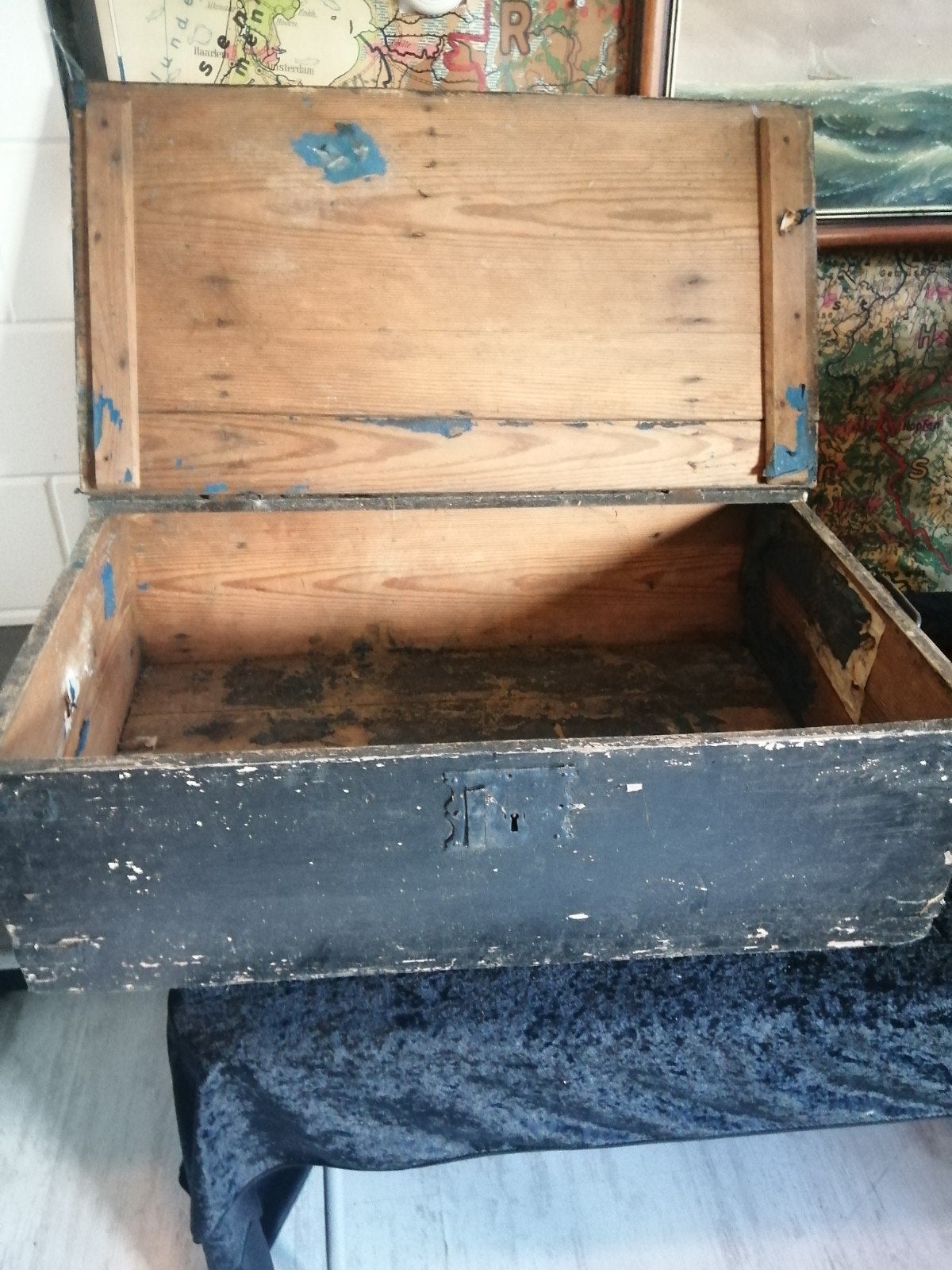 ZEER OUDE GELEEFDE DECORATIEVE HOUTEN KIST 80X52X30 CM., Antiek en Kunst, Curiosa en Brocante, Ophalen of Verzenden