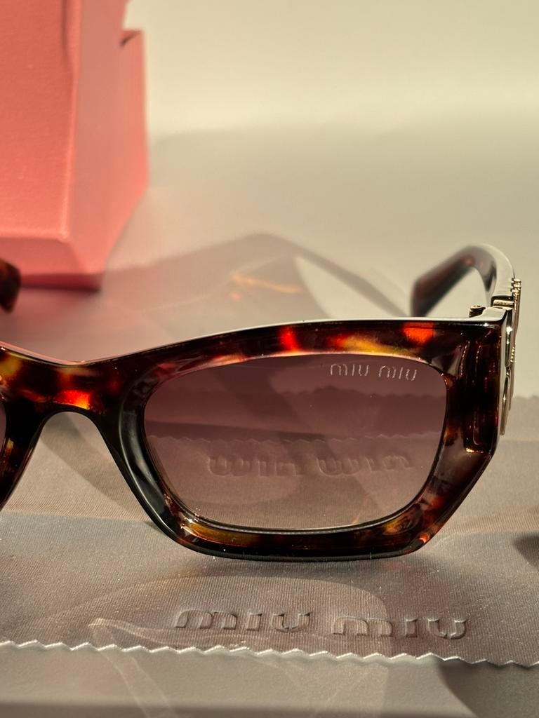 Miu Miu Glimpse Cat-Eye Sunglasses Complete set, Overige merken, Zonnebril, Bruin, Verzenden