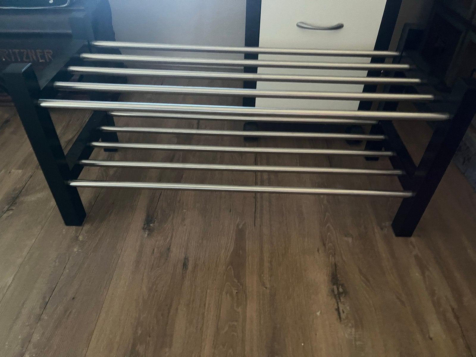 Schoenenrek zwart met zilveren stangen (79x38 cm), Huis en Inrichting, Ophalen of Verzenden, Gebruikt