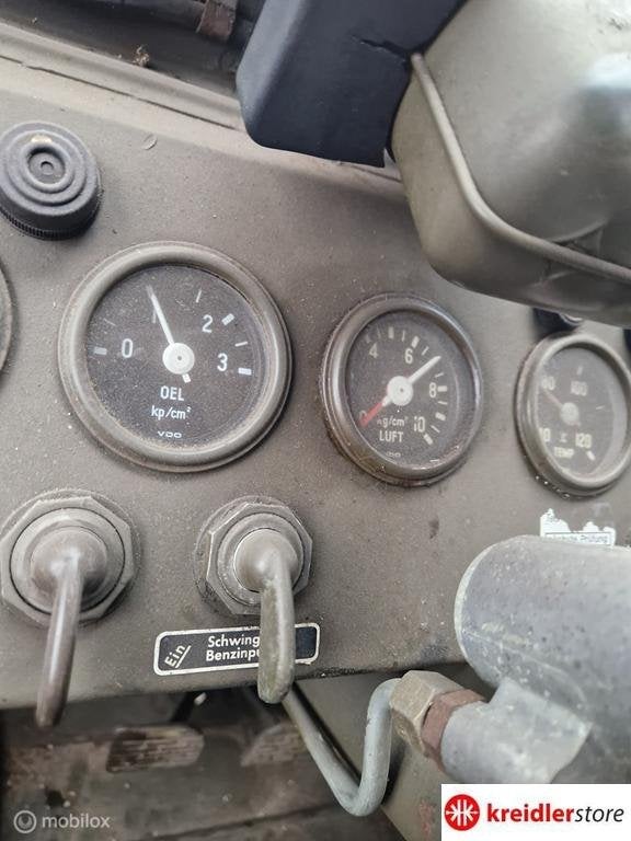 Unimog 404 met kenteken met 6 cil benzine motor bouwj. 1970, foto 11