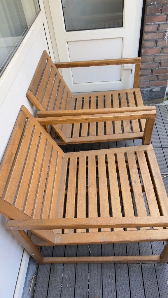 Tuinstoelen en tafel, Ophalen, Zo goed als nieuw, Hout
