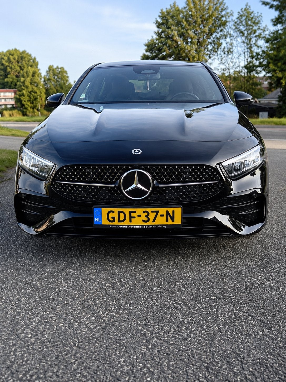 Mercedes-Benz A-Klasse AMG line 136pk 7G-DCT 2023 Zwart, Auto's, Mercedes-Benz, 136 pk, 1340 kg, 4 cilinders, Zwart