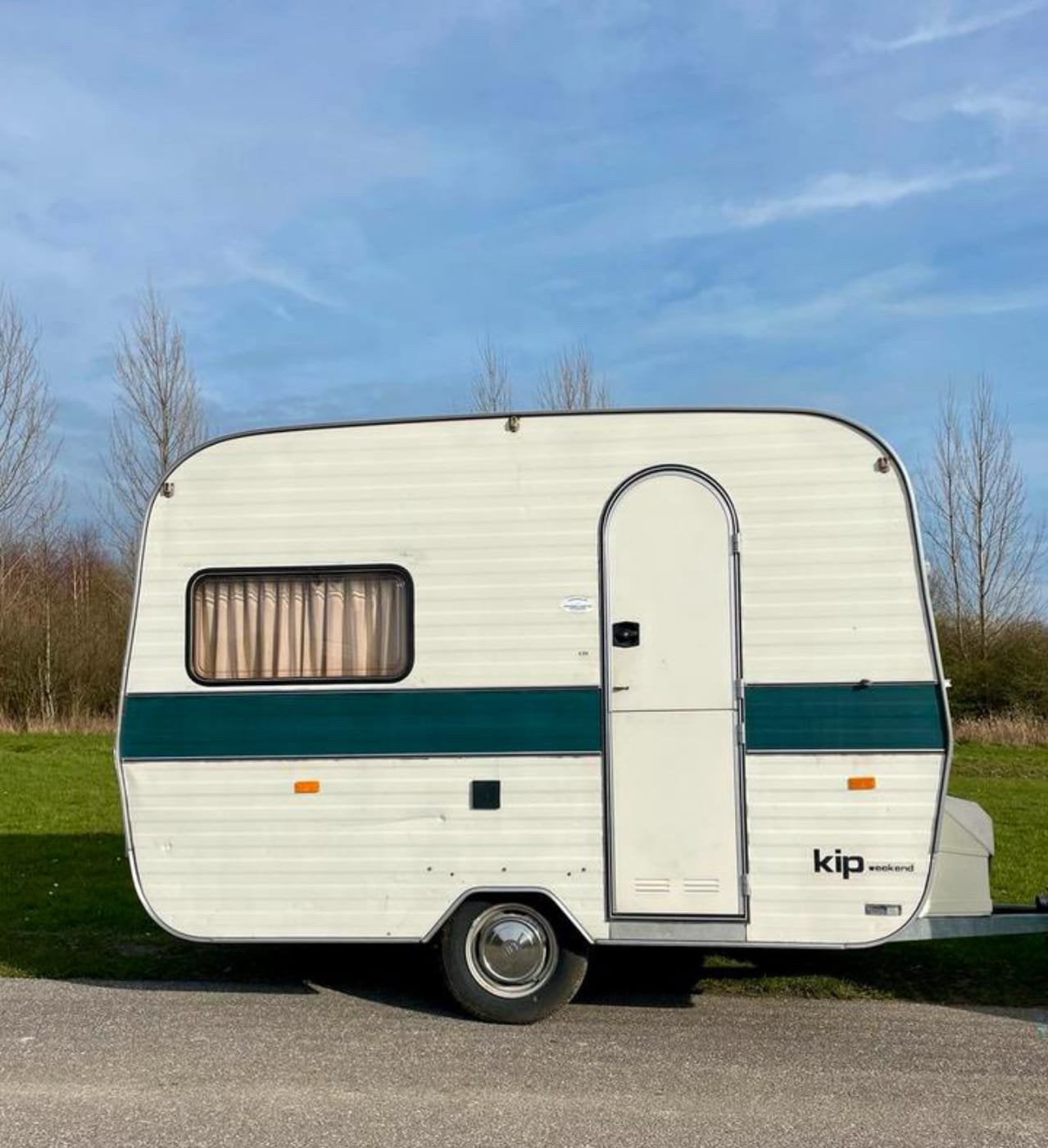 Kip Caravan 330 weekend uit 1977, Caravans en Kamperen, Kip, Particulier, Luifel, 500 - 750 kg