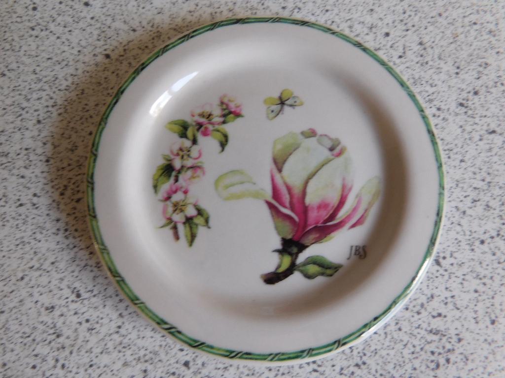 Theetip 8 cm. Magnolia Mei 2007 Janneke Brinkman JBS, Overige typen, Ophalen of Verzenden, Zo goed als nieuw, Overige stijlen