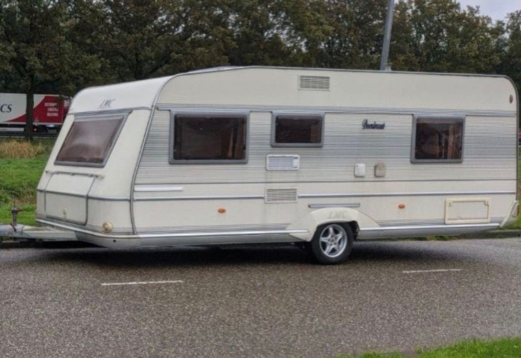 Lmc 560, Vast bed, Rondzit, Particulier, Kachel