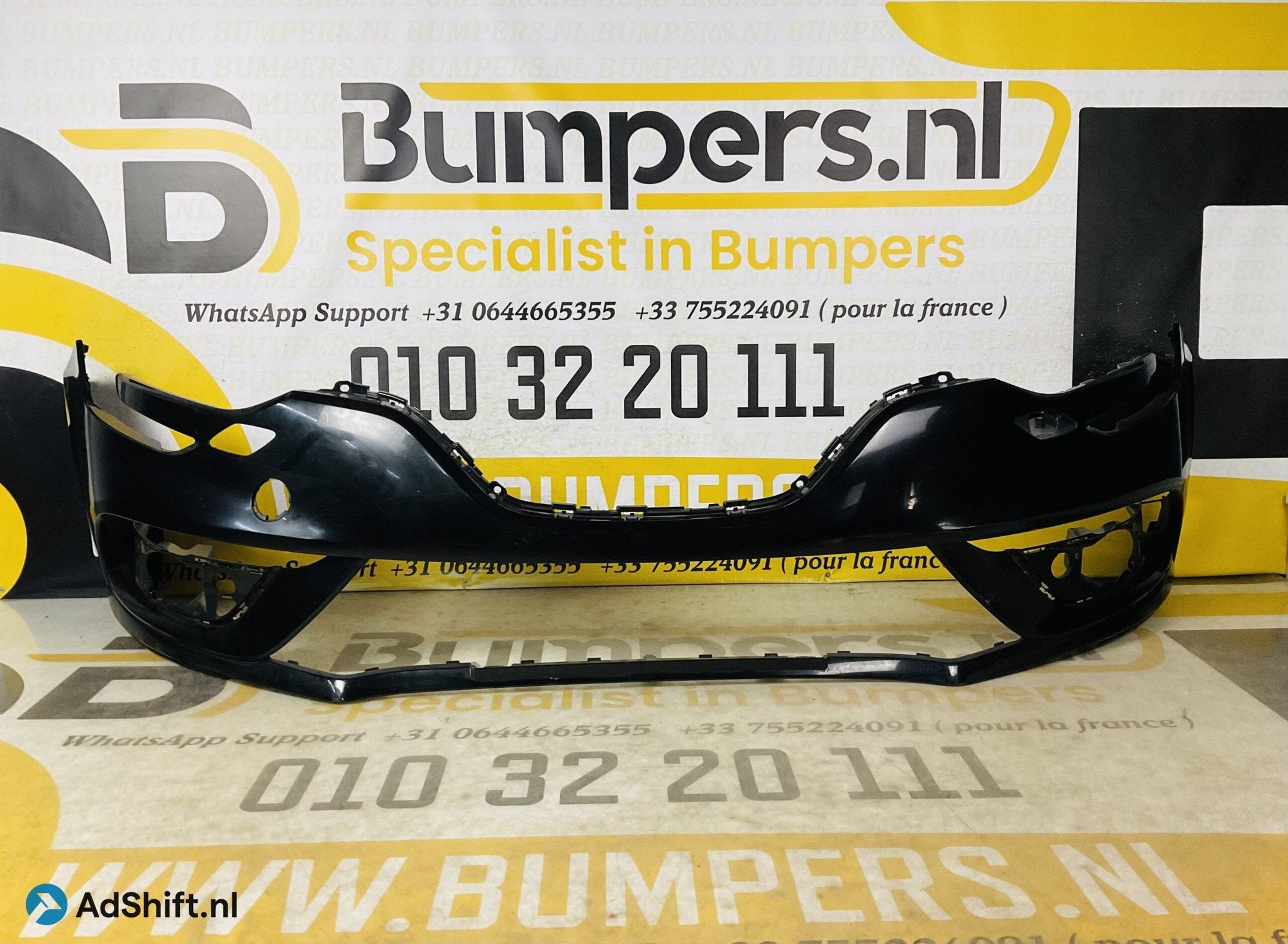 BUMPER Renault Megane 2016-2021 VOORBUMPER 2-F4-6766z, Auto-onderdelen, Bumper