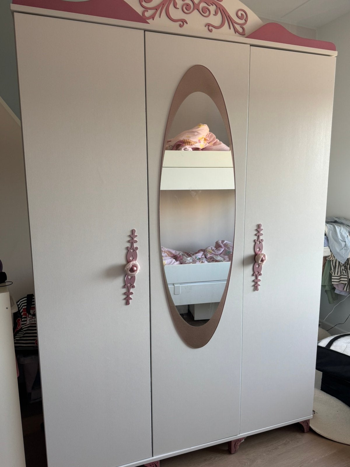 Kleding kast meisjes, Huis en Inrichting, Ophalen, Met deur(en), Gebruikt, 100 tot 150 cm