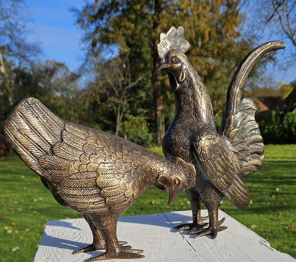 HAAN MET HEN / brons / tuinbeeld/ kippen