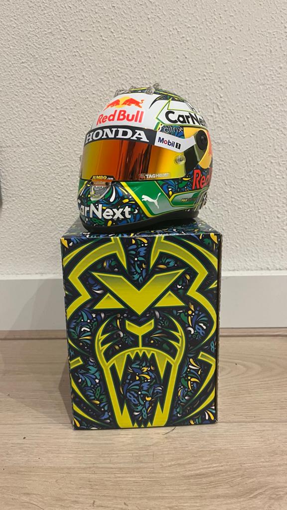 Max Verstappen Helm 1:2 - Brazilian GP 2021, Verzamelen, Automerken, Motoren en Formule 1, Ophalen of Verzenden, Zo goed als nieuw