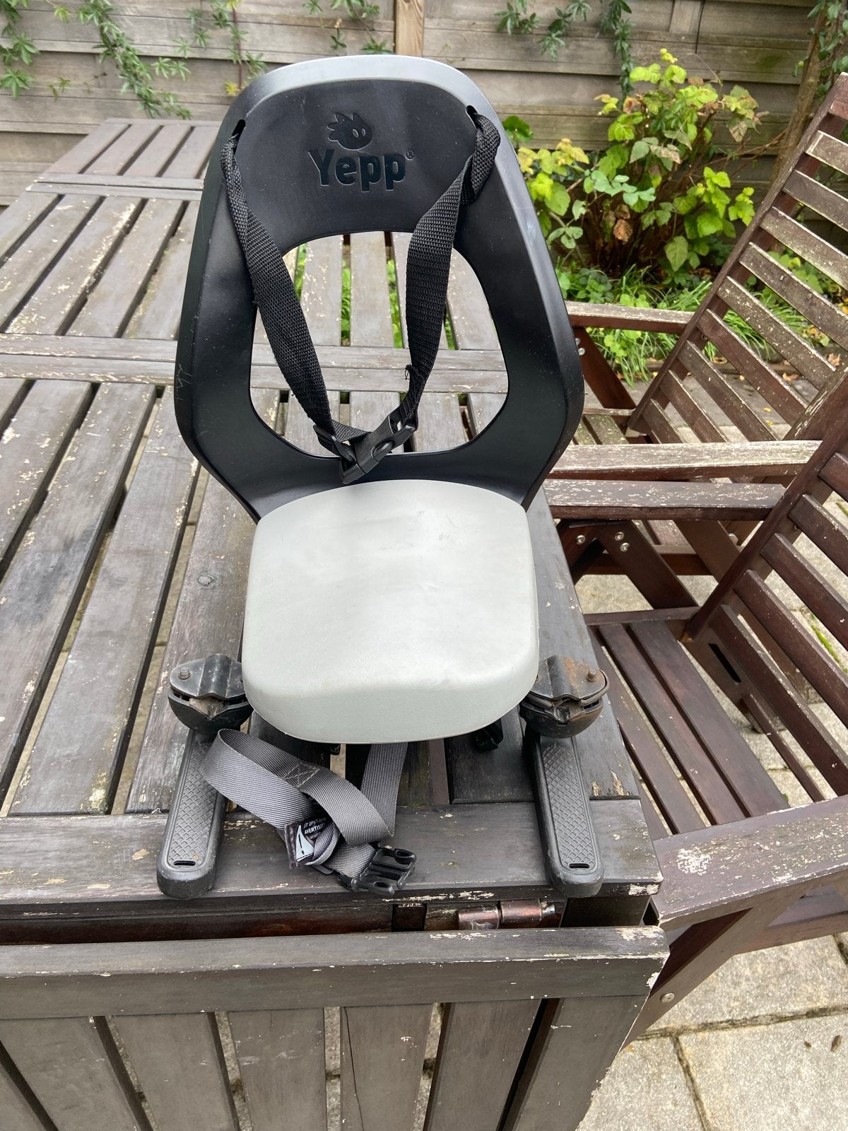 Yepp Achterzitje Fiets met Voetsteuntjes, Ophalen, Achterzitje, 9 t/m 36 kg, Gebruikt