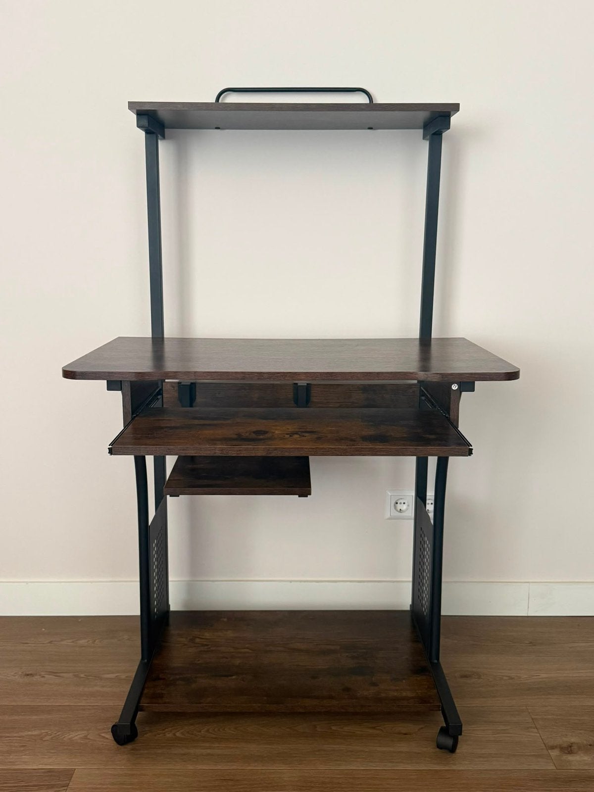 Bureau, Ophalen, Bruin, Zo goed als nieuw, Computerbureau