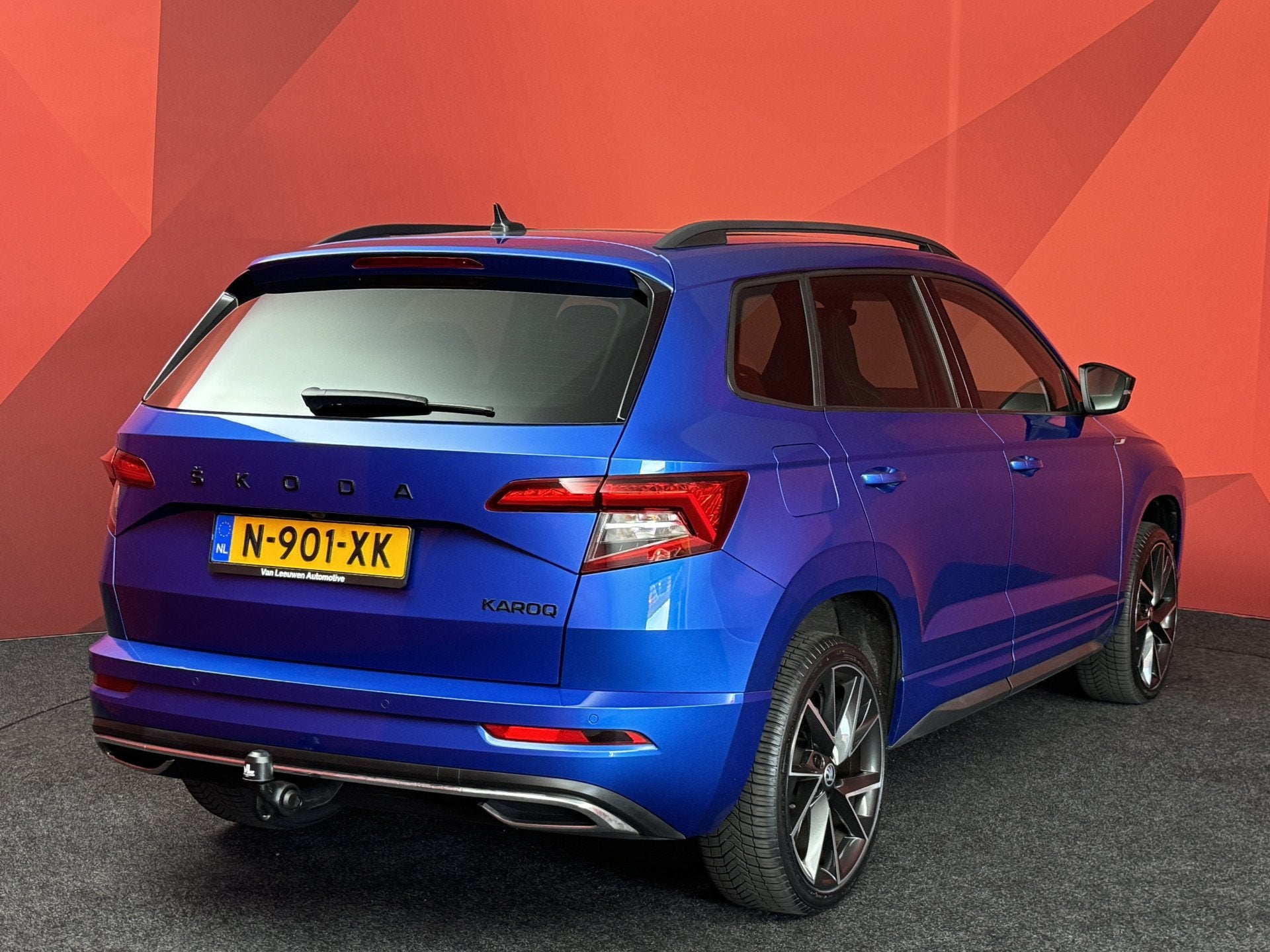 Skoda Karoq 1.5 TSI ACT Sportline Business | Stoel/Stuur -ve, Stof, 4 cilinders, 150 pk, Blauw
