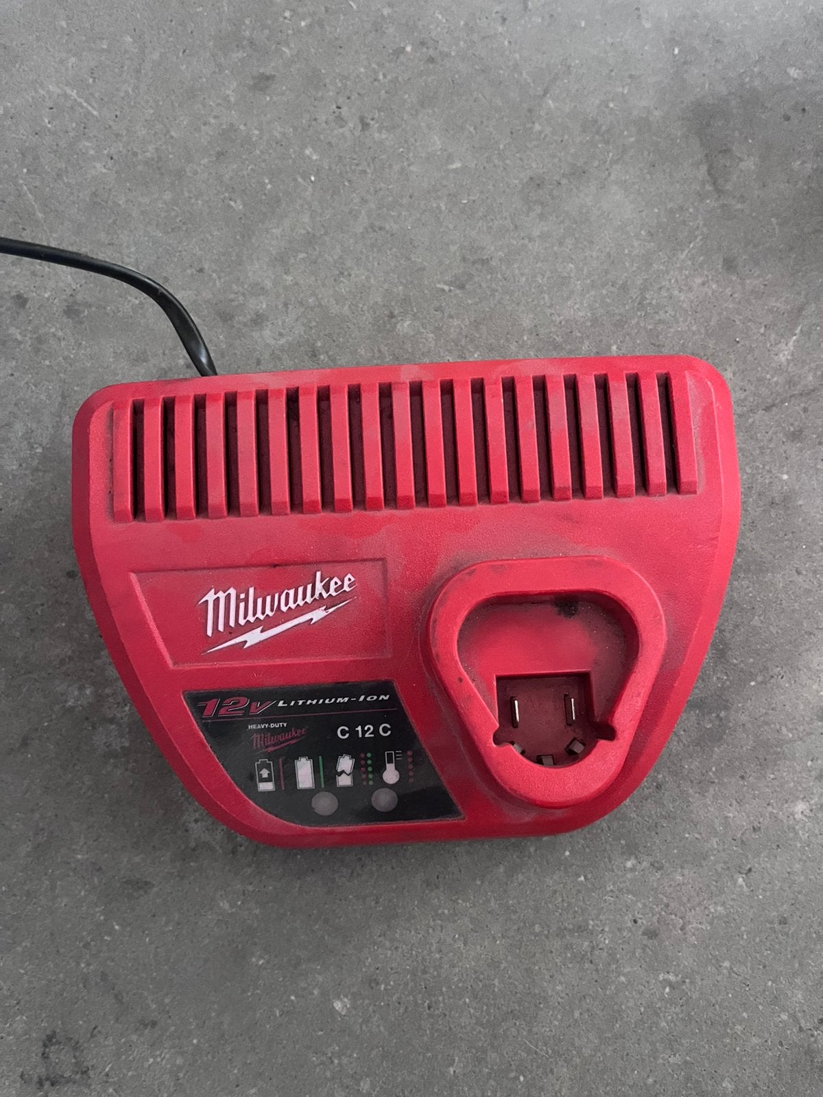 Milwaukee C12 C Acculader 12V Lithium-Ion | Origineel, Ophalen of Verzenden, Zo goed als nieuw