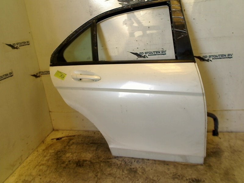 Portier Rechts Achter Mercedes-Benz C (W204) 2011, Gebruikt, Mercedes-Benz AG, Mercedes-Benz, Mercedesstraße 120, Stuttgart 70372, , Duitsland