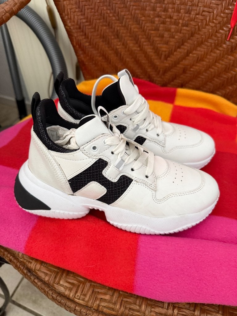 Hogan schoenen, Wit, Nieuw, Ophalen of Verzenden, Sneakers of Gympen