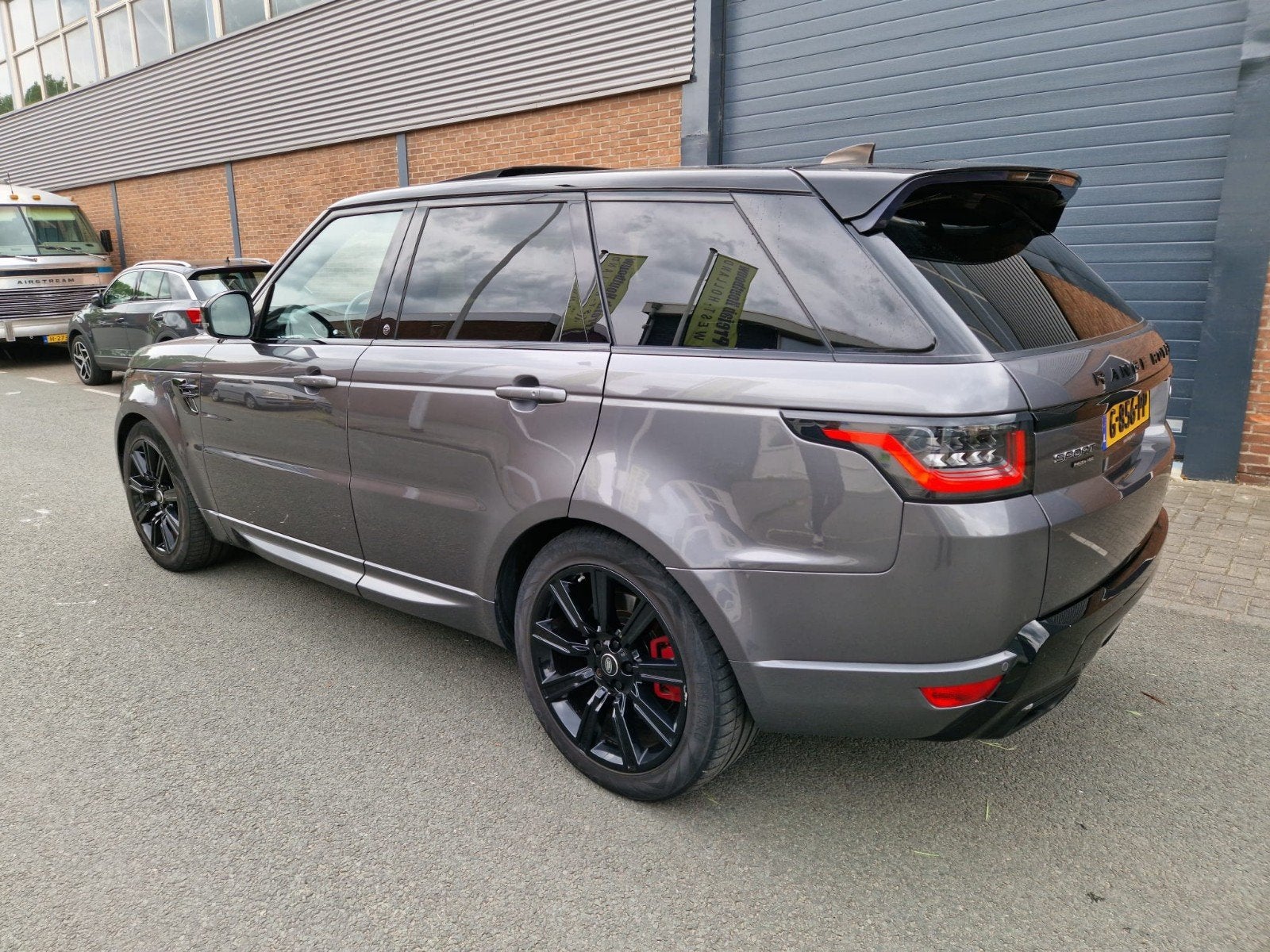 Land Rover Range Rover (sport) 2.0 P400e 404pk Commandshift, Automaat, 2500 kg, Plug-in hybride, Vierwielaandrijving