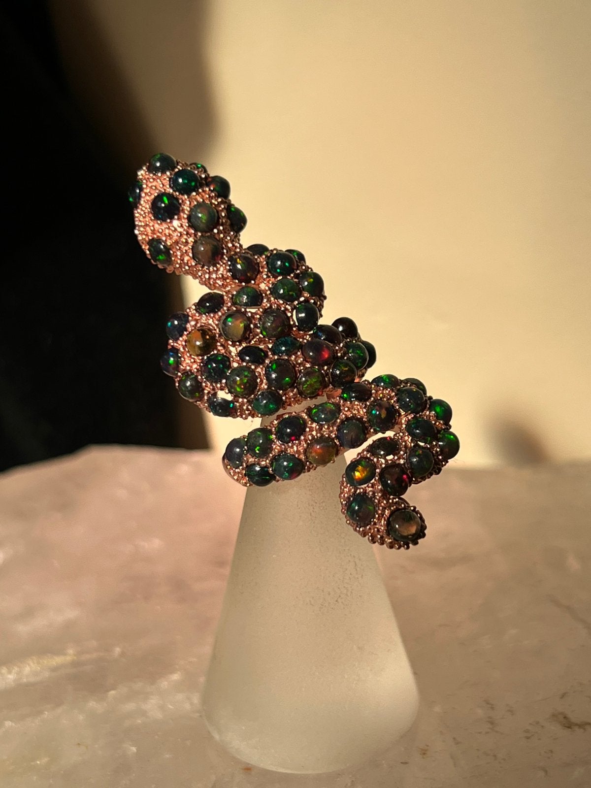 Edelopaal opaal zwart slang totem beschermt geluk eyecather, Sieraden, Tassen en Uiterlijk, Ringen, Nieuw, Ophalen of Verzenden