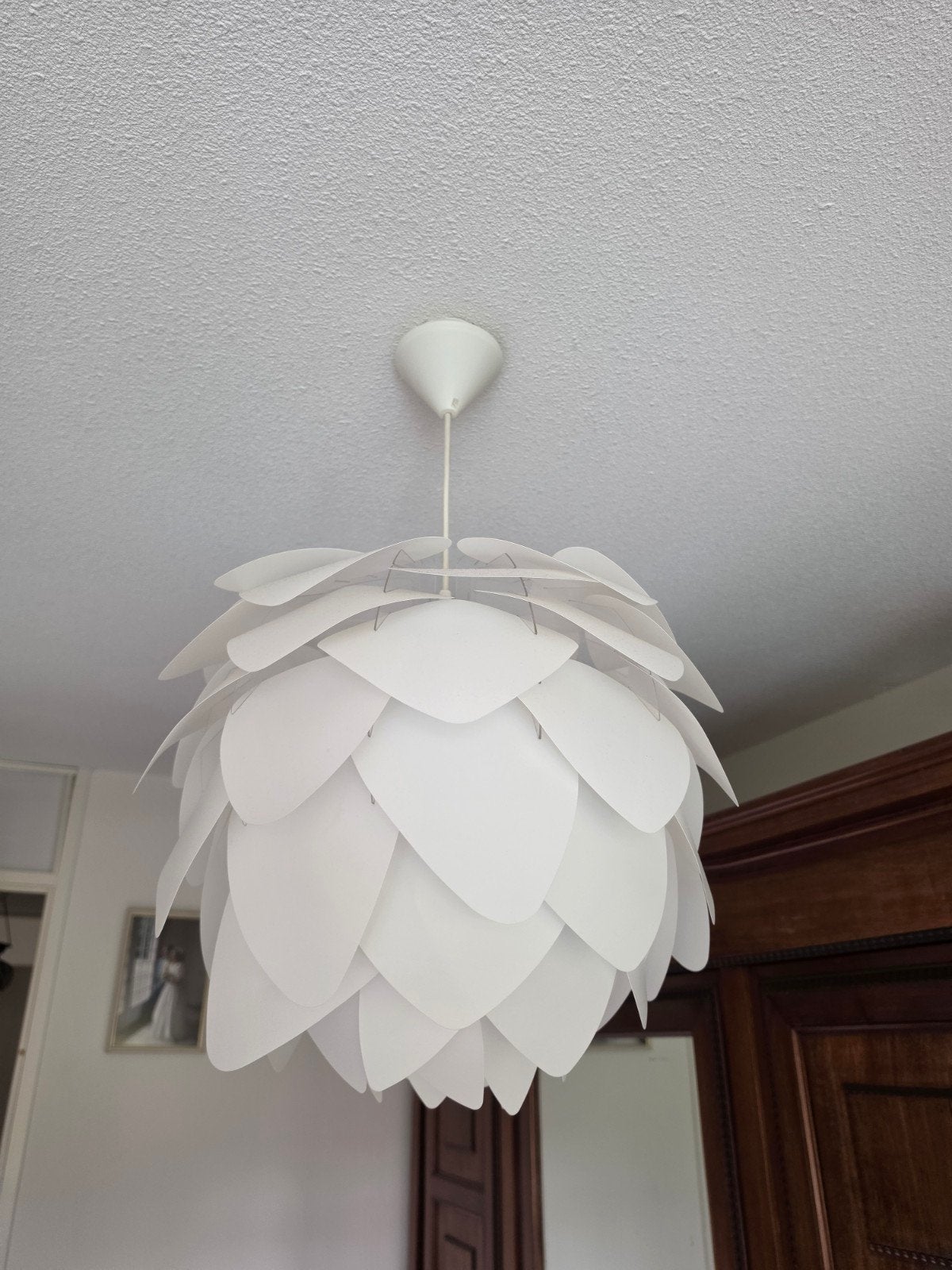 IKEA Maskros hanglamp - Witte bloem design, Huis en Inrichting, Zo goed als nieuw, Modern, Bloem, Scandinavisch, Metaal, E27 (groot)