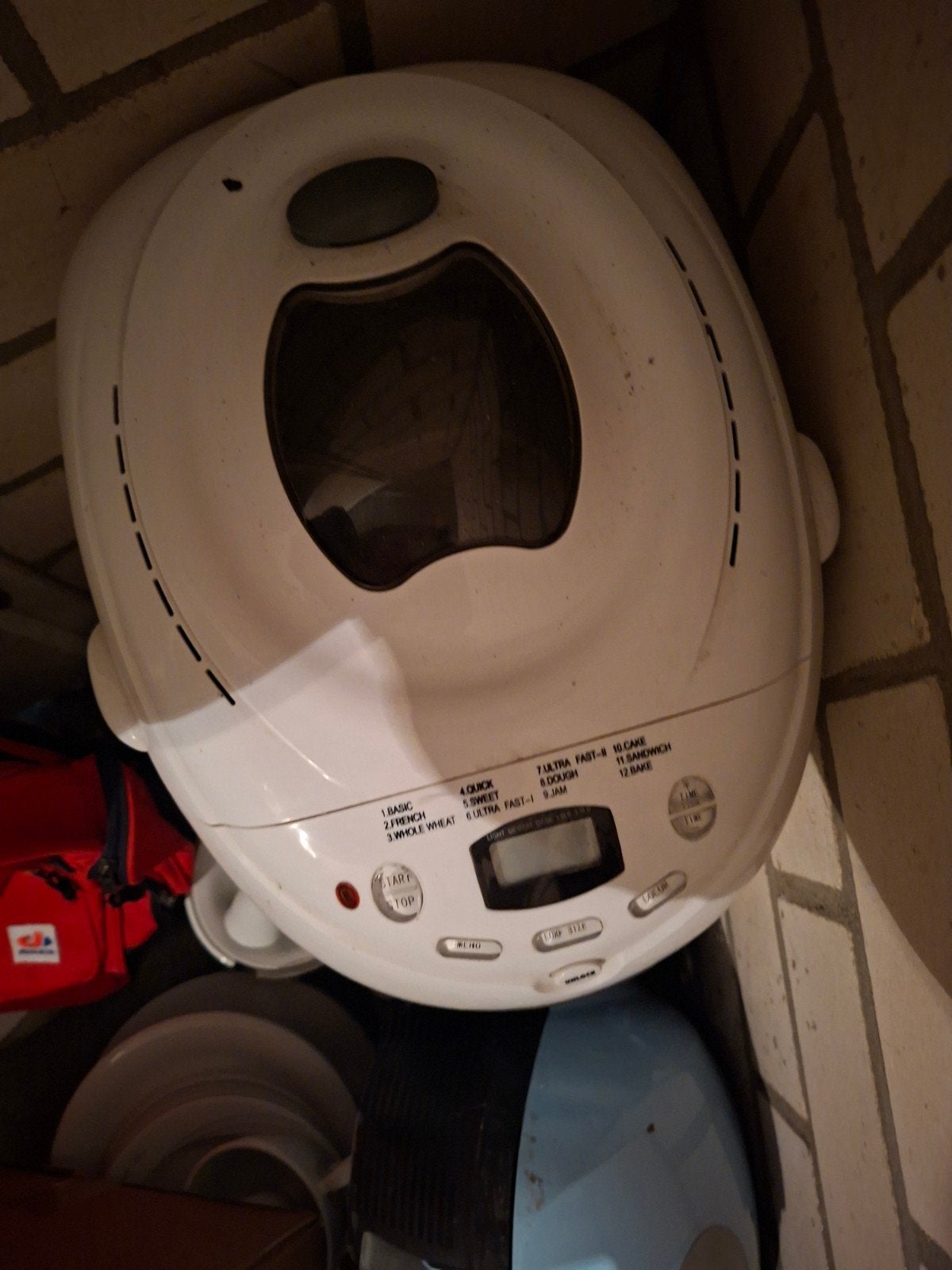 Broodbakmachine met diverse programma's, Met timer, Gebruikt, Kijkvenster, 800 tot 1200 gram deeg