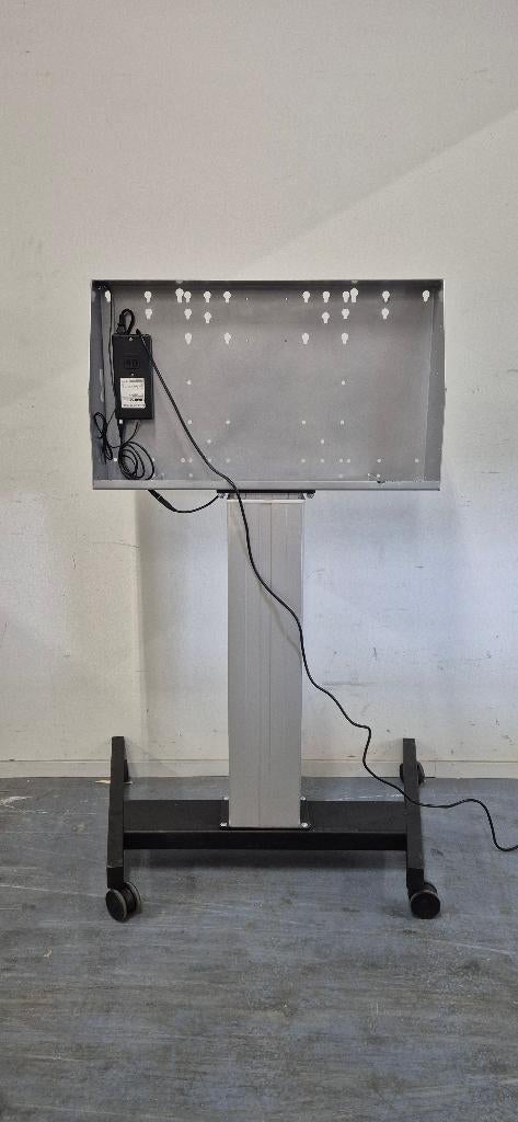 Verrijdbare onderstellen voor touchscreens, Ophalen, Recycleforlife, Gebruikt, Van Hennaertweg 6 Alblasserdam