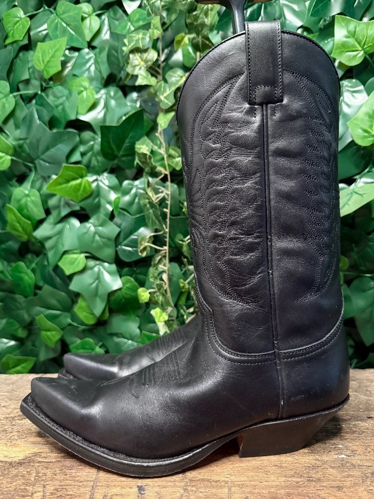 gewoon Nieuwe prachtige laarzen van sendra maat 38