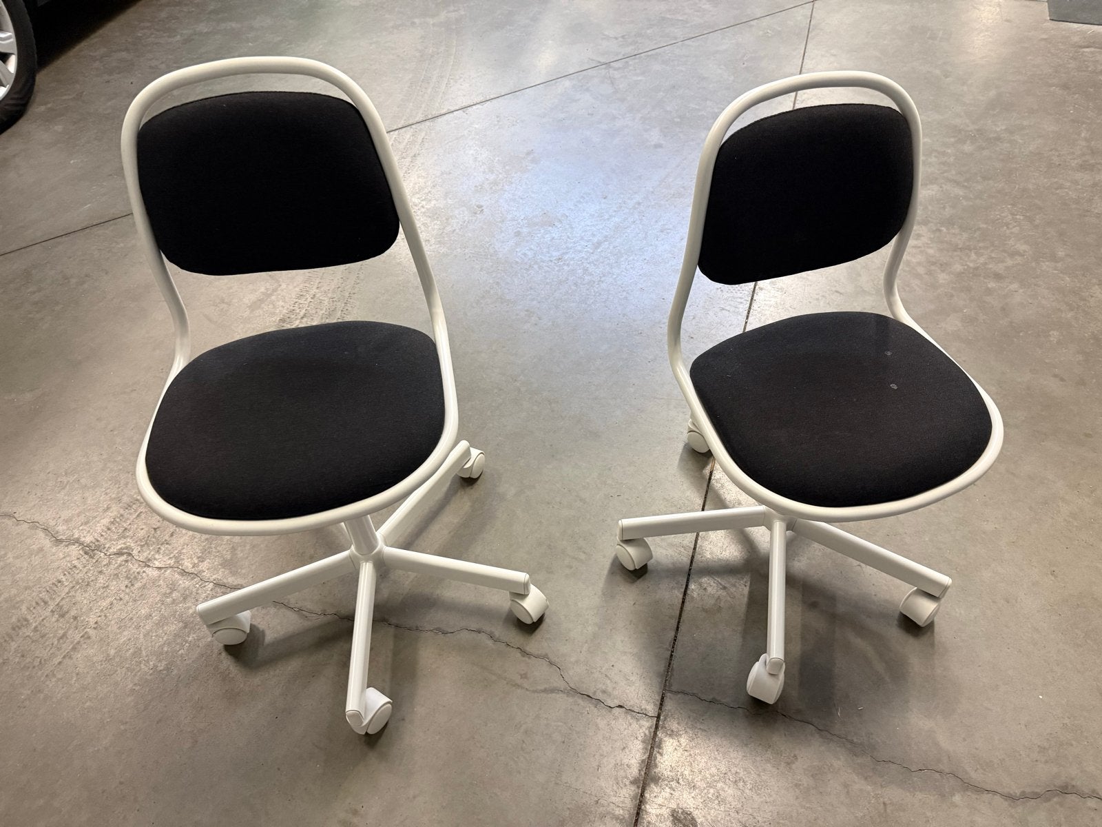 2x IKEA ÖRFJÄLL bureaustoel zwart/wit, Ophalen, Zo goed als nieuw, Zwart, Bureaustoel
