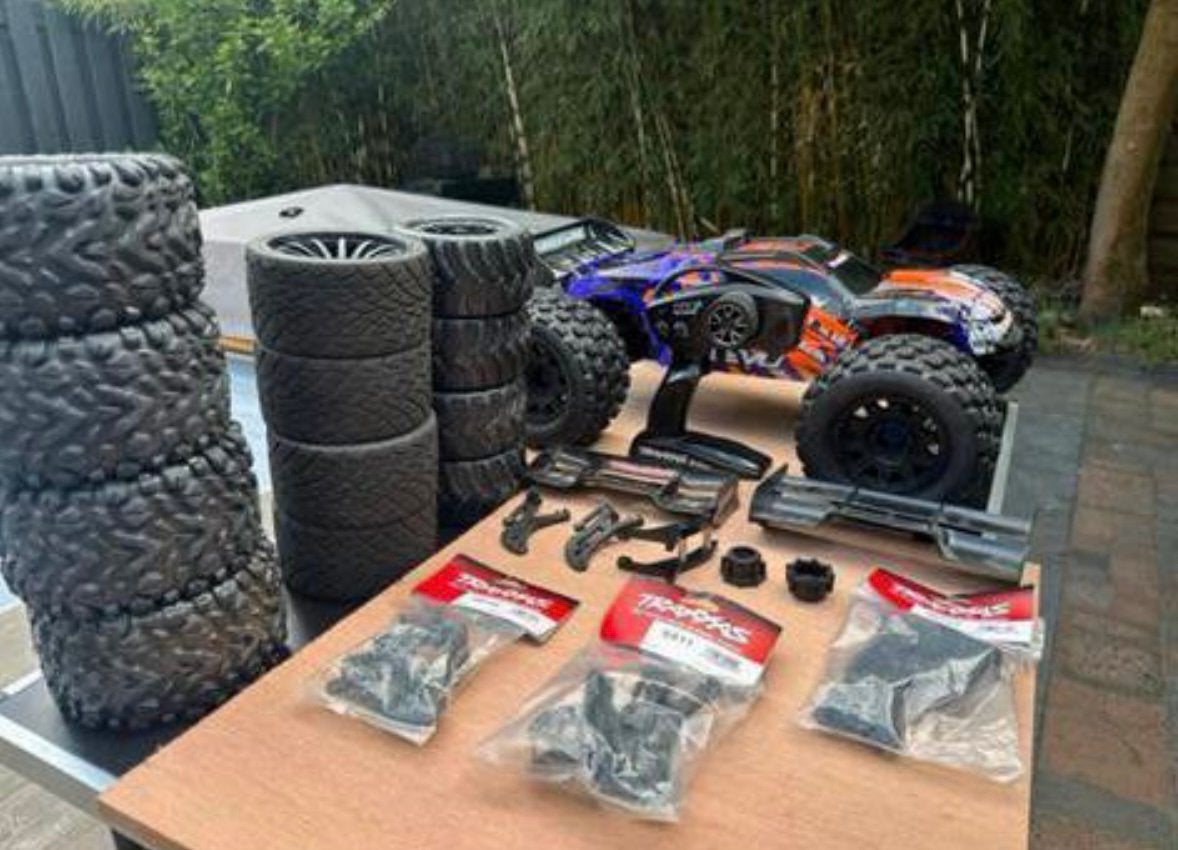 Traxxas erevo 2.0 + wielen en onderdelen, Hobby en Vrije tijd, Elektro, Gebruikt, Auto offroad, Ophalen of Verzenden