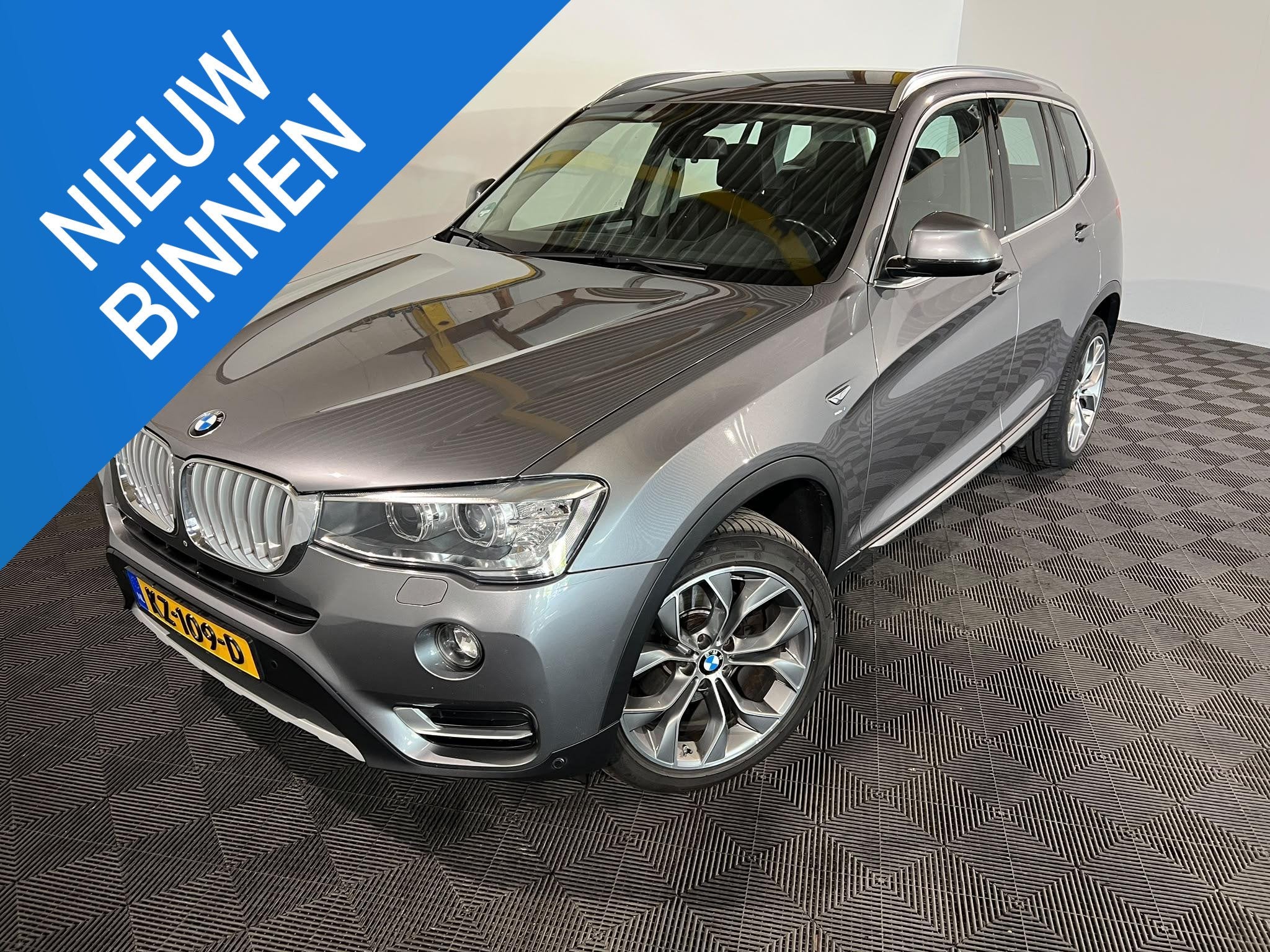 BMW X3 xDrive35i Centennial High Executive, Auto's, Automaat, Euro 5, Gebruikt, Zwart