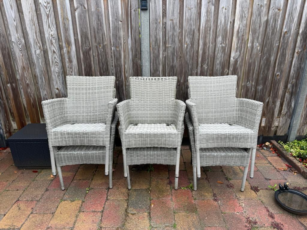 6 Tuinstoelen t.e.a.b., Ophalen, Gebruikt, Kunststof